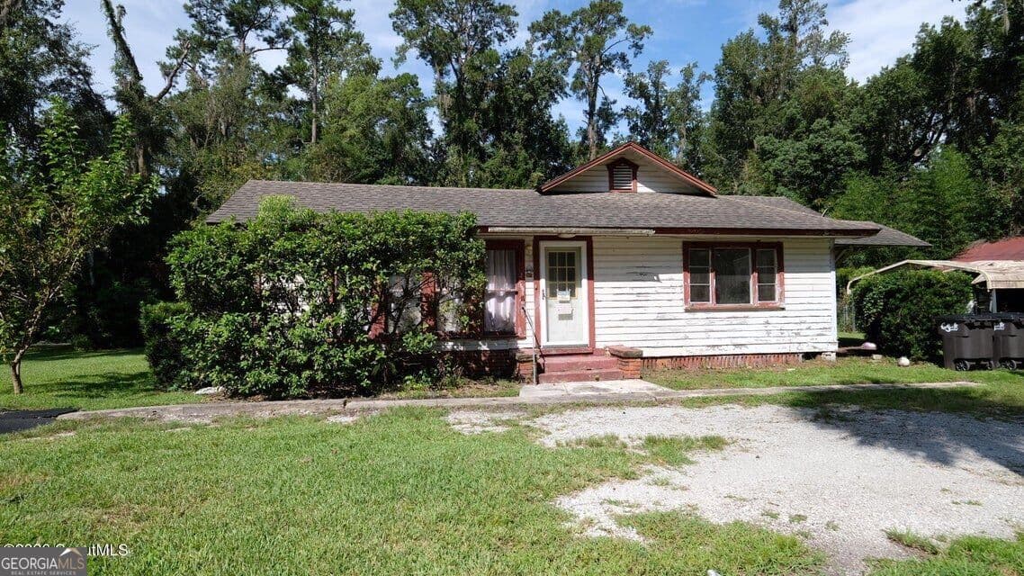 4 bedroom, 3 bathroom, 2,202 sq ft single family residence for sale at 402 W 3Rd Street, Woodbine, GA 31569
