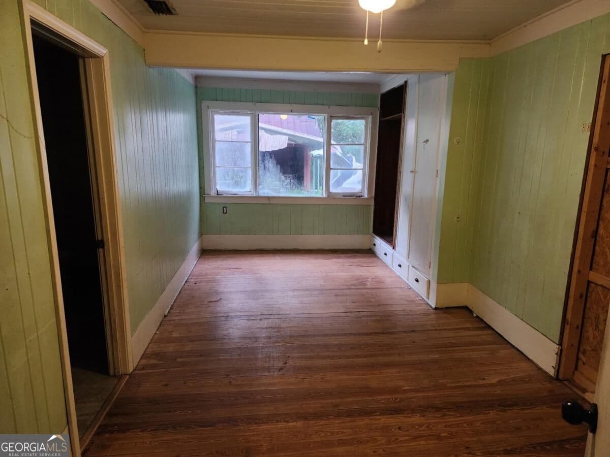 4 bedroom, 3 bathroom, 2,202 sq ft single family residence for sale at 402 W 3Rd Street, Woodbine, GA 31569 — photo 9