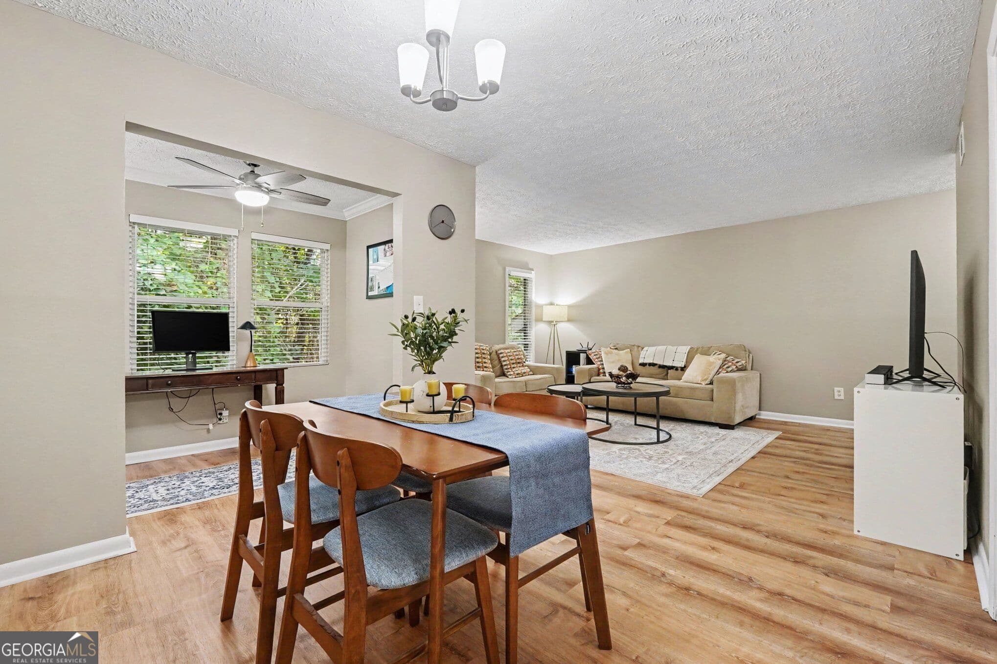 1 bedroom, 1 bathroom, 748 sq ft condominium for sale at 5157 Roswell Road 8, Sandy Springs, GA 30342 — photo 10