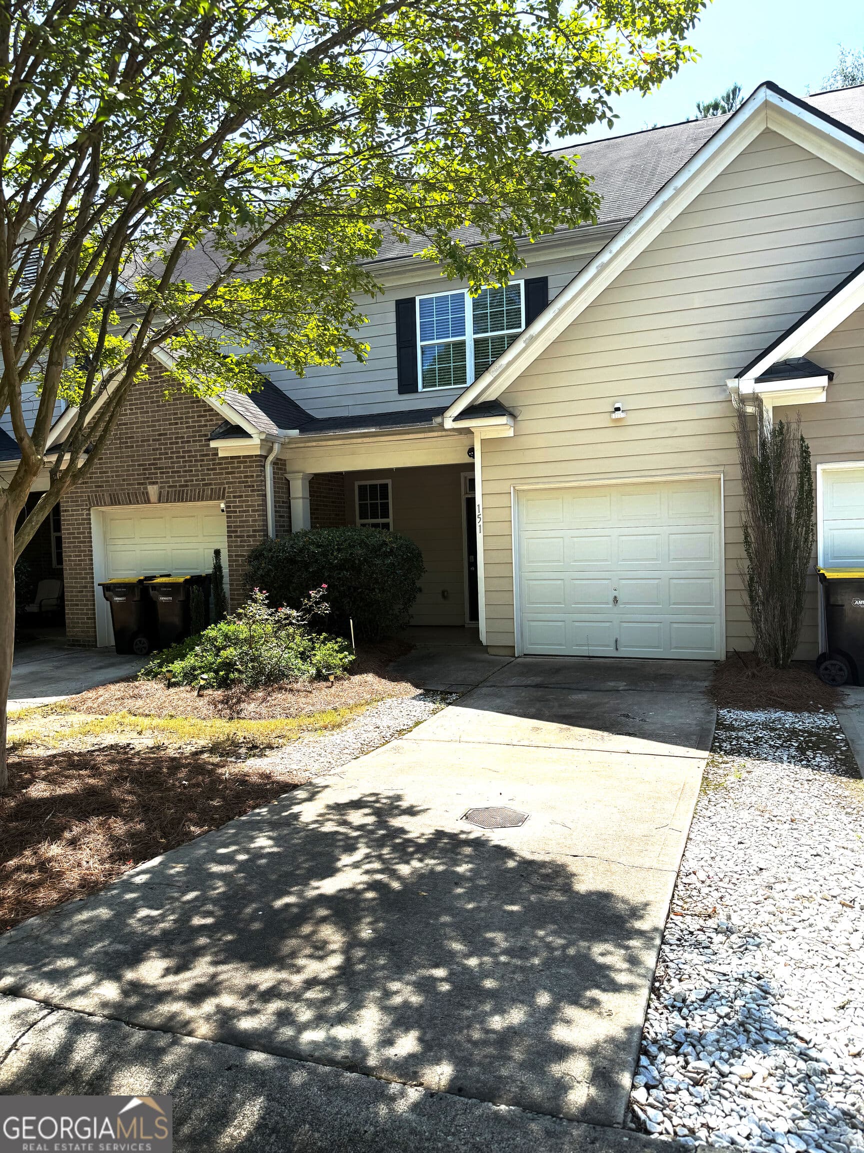 3 bedroom, 2.5 bathroom, 1,682 sq ft townhouse for rent at 151 Granite Way, Newnan, GA 30265 for $2,120 a month — photo 2