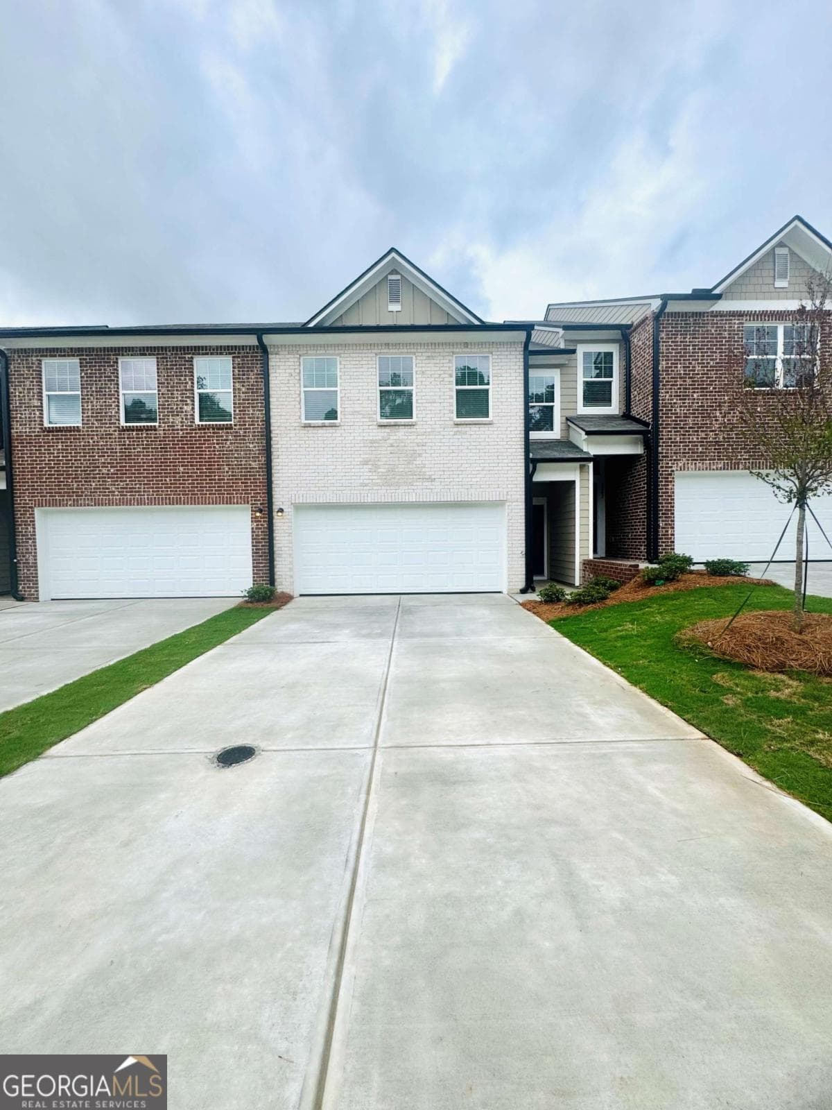 3 bedroom, 2.5 bathroom, 1,764 sq ft townhouse sold at 1277 Fagiolo Street, Mcdonough, GA 30253