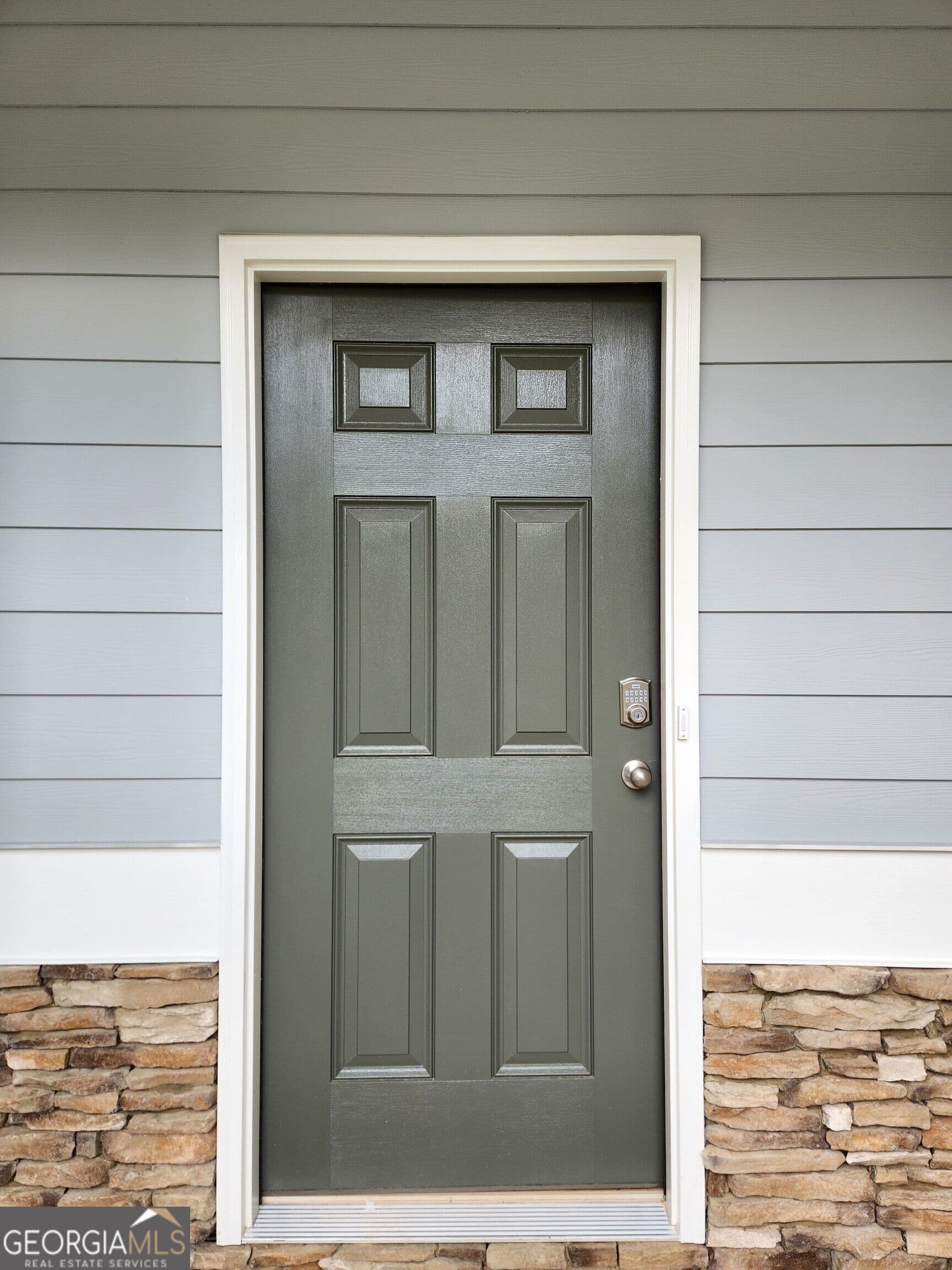 3 bedroom, 2.5 bathroom, 1,848 sq ft townhouse for sale at 69 Umber Lane LOT 37, Newnan, GA 30263 — photo 3