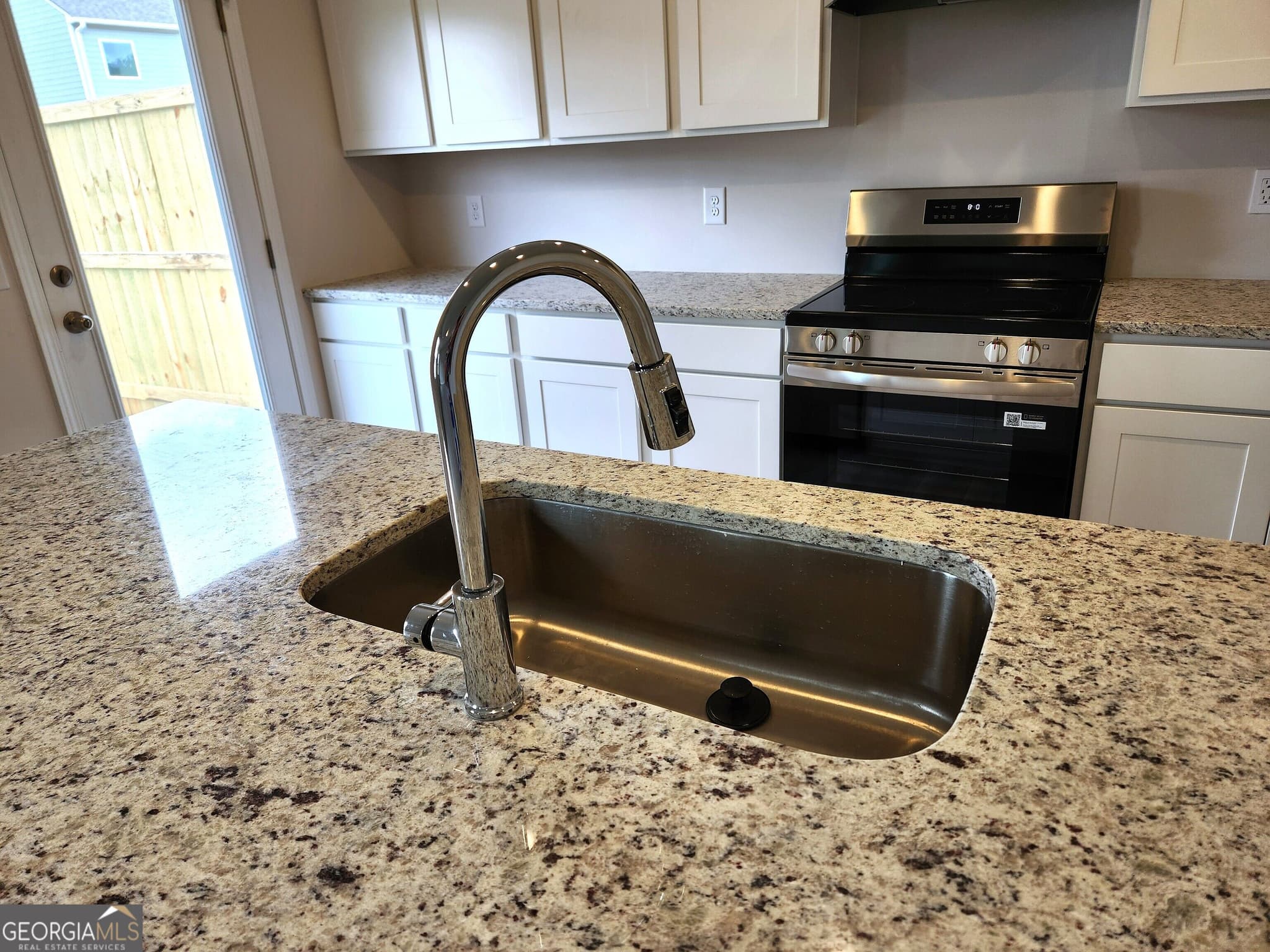 3 bedroom, 2.5 bathroom, 1,848 sq ft townhouse for sale at 69 Umber Lane LOT 37, Newnan, GA 30263 — photo 8