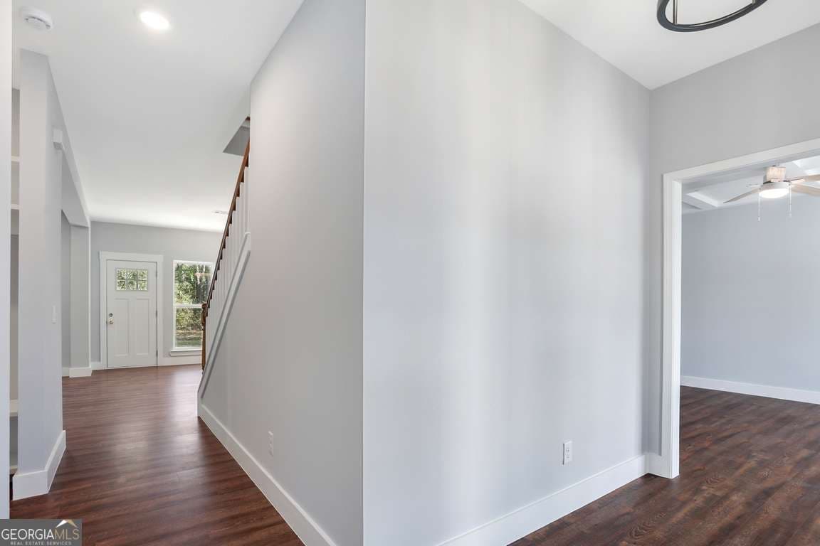 4 bedroom, 2.5 bathroom, 2,742 sq ft single family residence for sale at 220 Skinner Avenue, Pooler, GA 31322 — photo 5