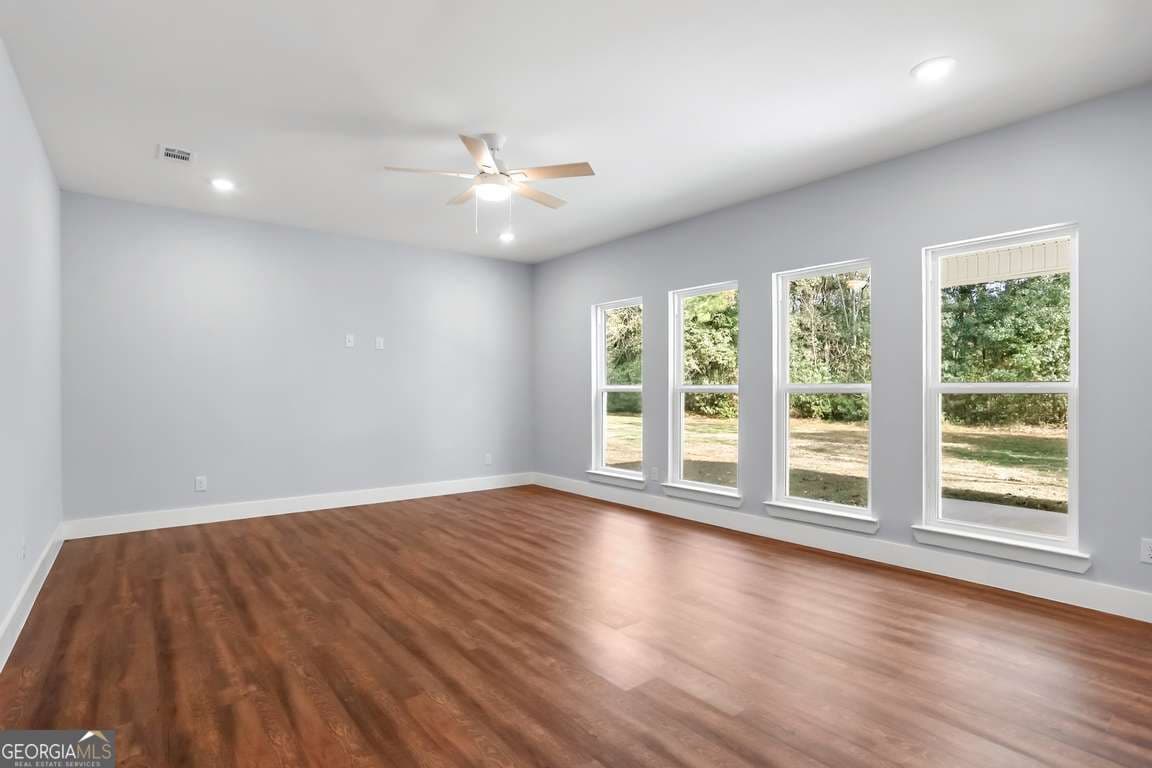 4 bedroom, 2.5 bathroom, 2,742 sq ft single family residence for sale at 220 Skinner Avenue, Pooler, GA 31322 — photo 9