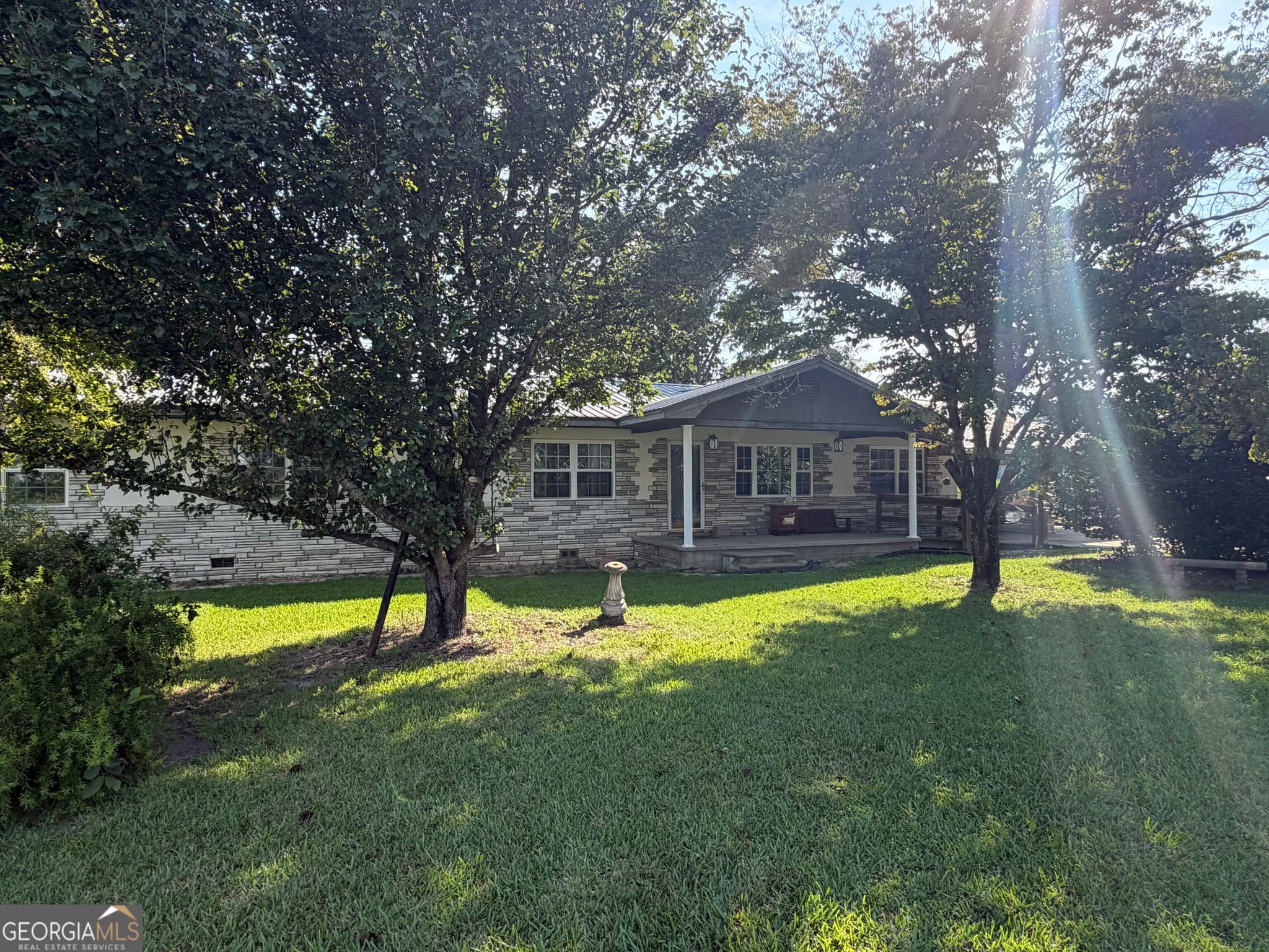 3 bedroom, 2 bathroom, 1,844 sq ft single family residence for sale at 4702 W Old Savannah Road, Millen, GA 30442 — photo 2