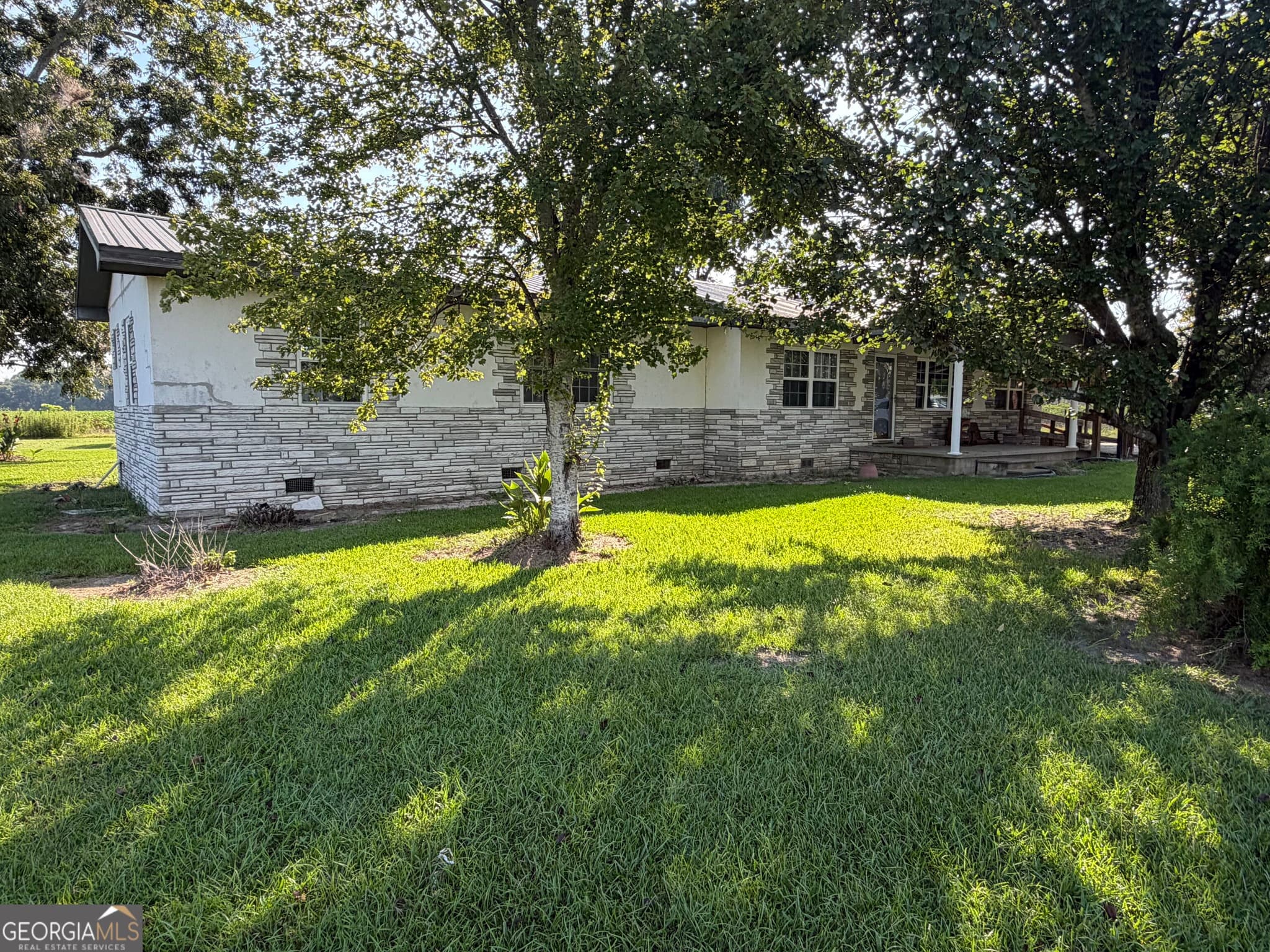 3 bedroom, 2 bathroom, 1,844 sq ft single family residence for sale at 4702 W Old Savannah Road, Millen, GA 30442 — photo 3