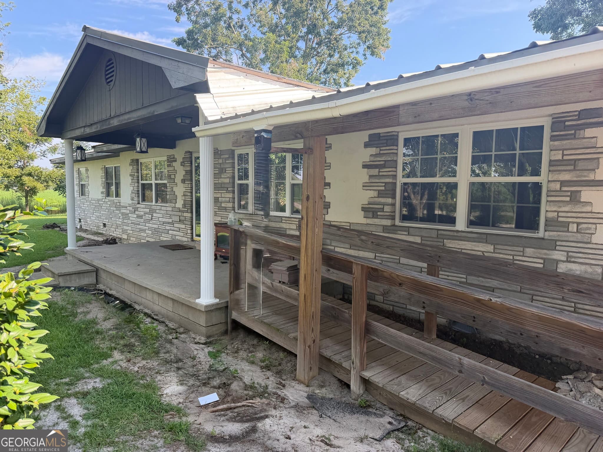 3 bedroom, 2 bathroom, 1,844 sq ft single family residence for sale at 4702 W Old Savannah Road, Millen, GA 30442 — photo 4