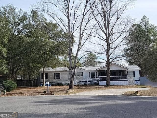 3 bedroom, 2 bathroom, 1,960 sq ft single family residence for sale at 19 Widgeon Court, Bloomingdale, GA 31302