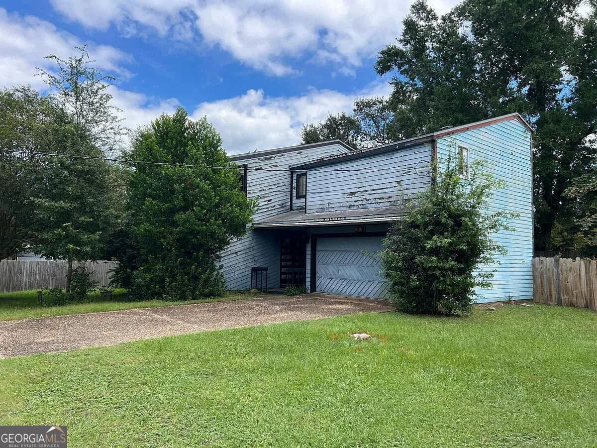 3 bedroom, 2.5 bathroom, 1,943 sq ft single family residence for sale at 3977 Hidden Oak Drive, Pensacola, FL 32504 — photo 2