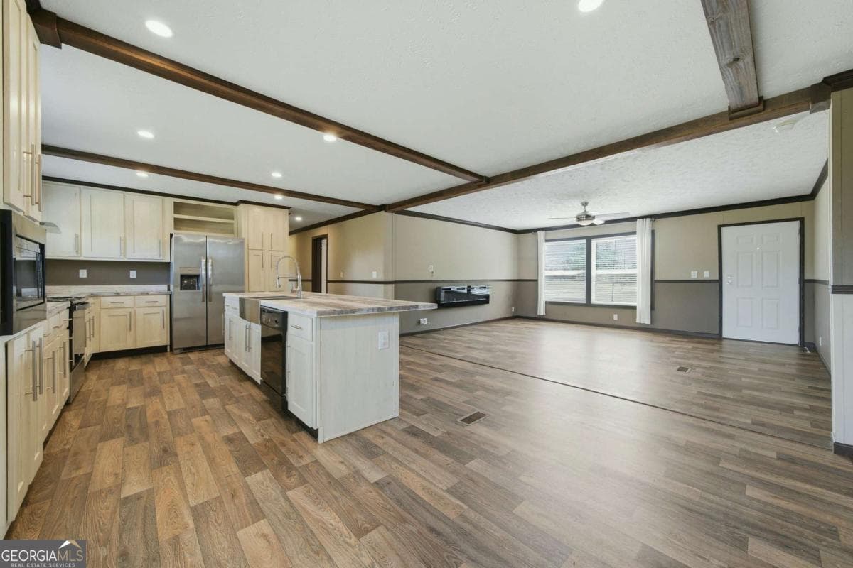 4 bedroom, 2 bathroom, 2,040 sq ft manufactured home,single family residence for sale at 23601 Georgia Highway 100, Roopville, GA 30170 — photo 7