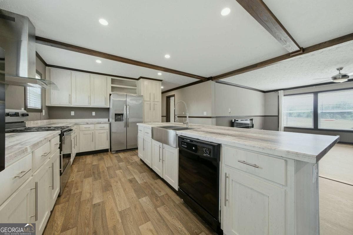 4 bedroom, 2 bathroom, 2,040 sq ft manufactured home,single family residence for sale at 23601 Georgia Highway 100, Roopville, GA 30170 — photo 8