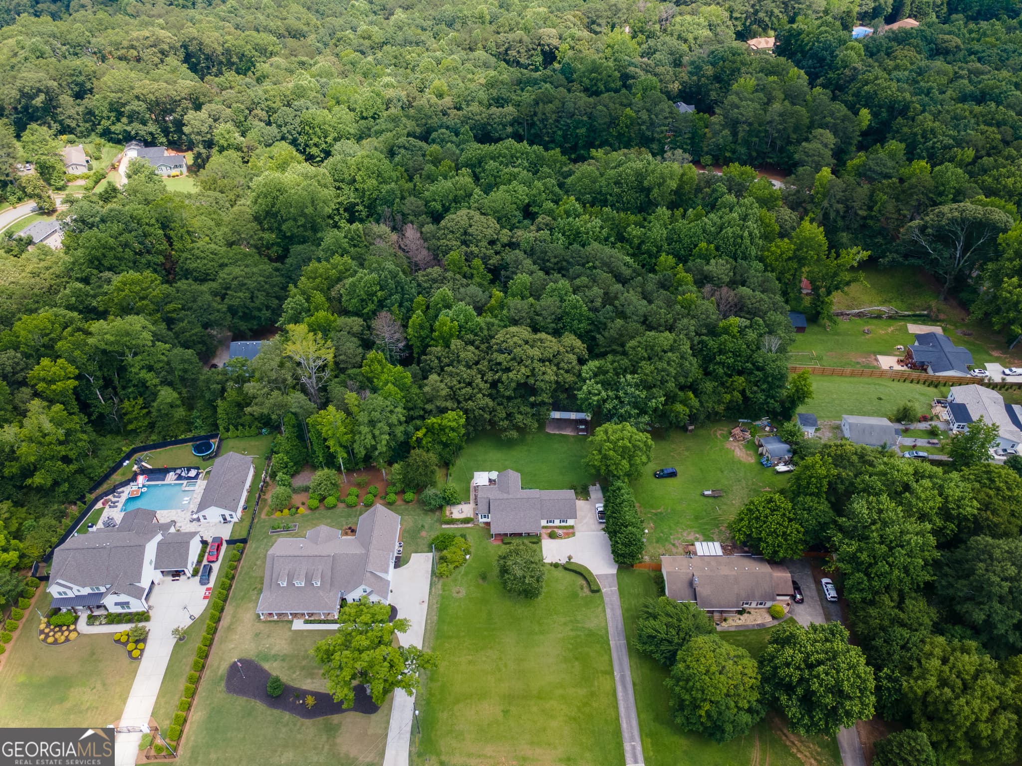 2 bedroom, 2 bathroom, 1,362 sq ft single family residence for sale at 4017 S South Bogan Road, Buford, GA 30519 — photo 6