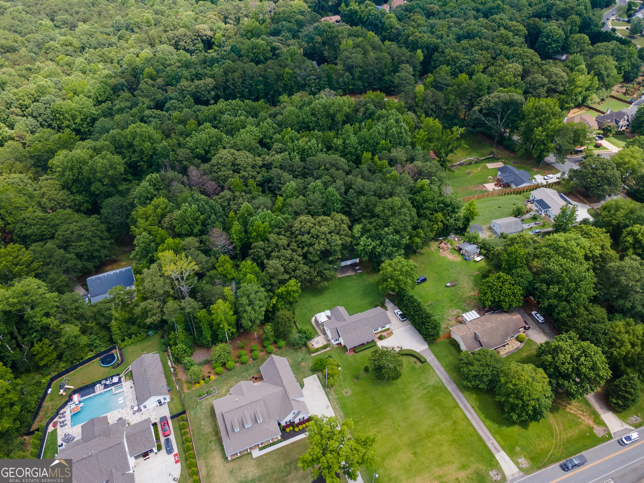2 bedroom, 2 bathroom, 1,362 sq ft single family residence for sale at 4017 S South Bogan Road, Buford, GA 30519 — photo 10