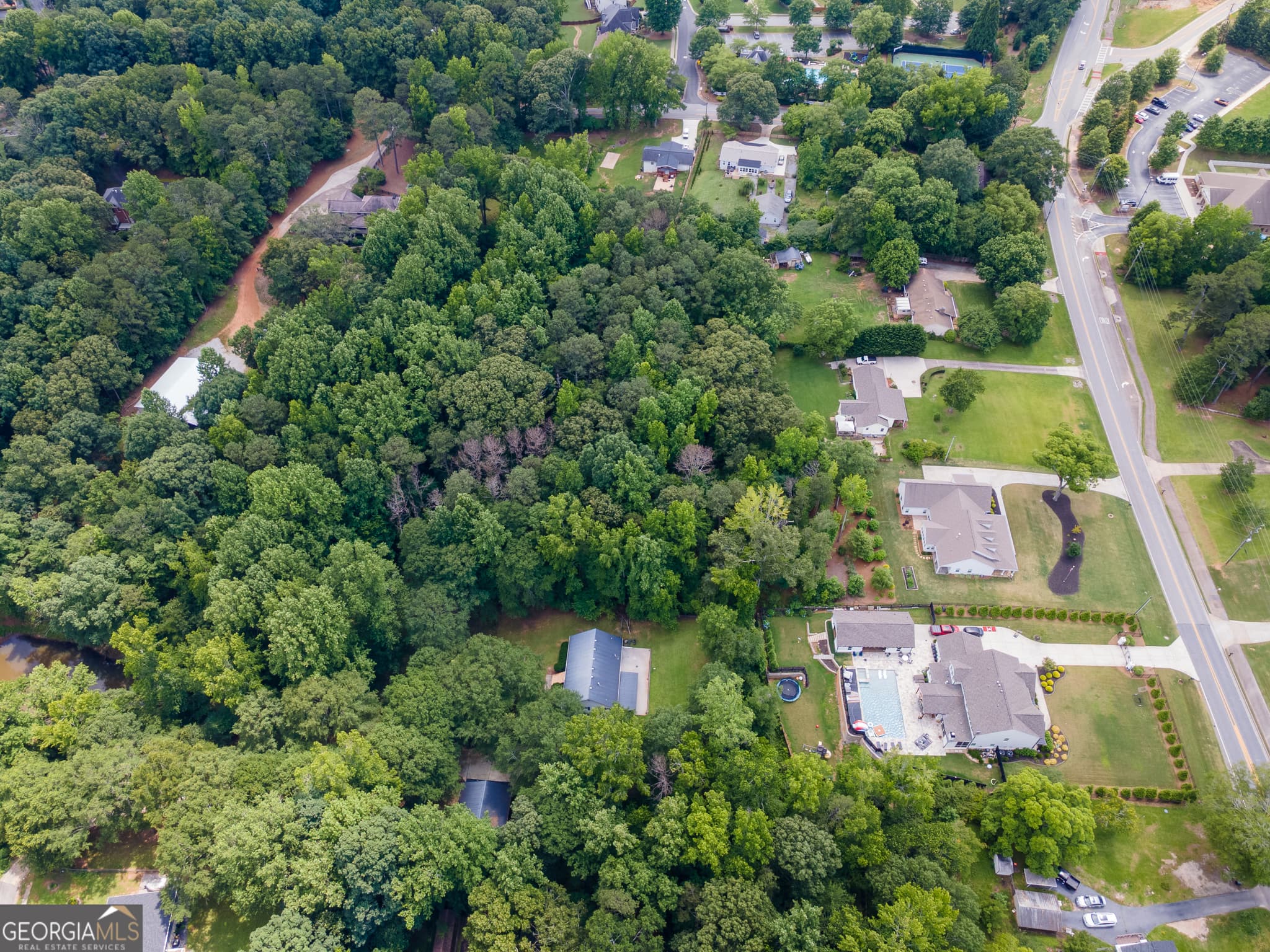 2 bedroom, 2 bathroom, 1,362 sq ft single family residence for sale at 4017 S South Bogan Road, Buford, GA 30519 — photo 4