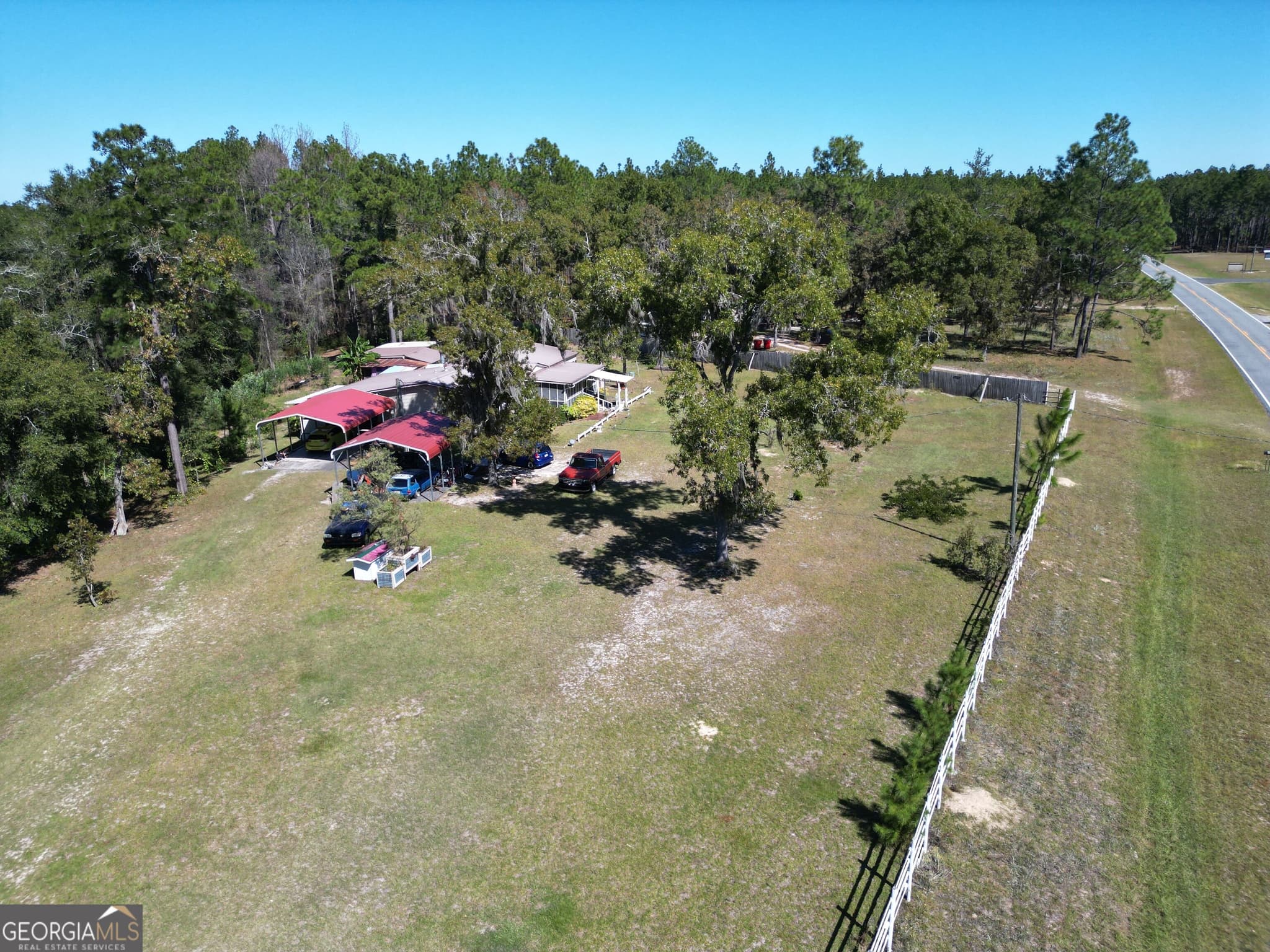4 bedroom, 2 bathroom, 1,792 sq ft manufactured home,single family residence for sale at 5701 Raybon Road, Hoboken, GA 31542 — photo 3