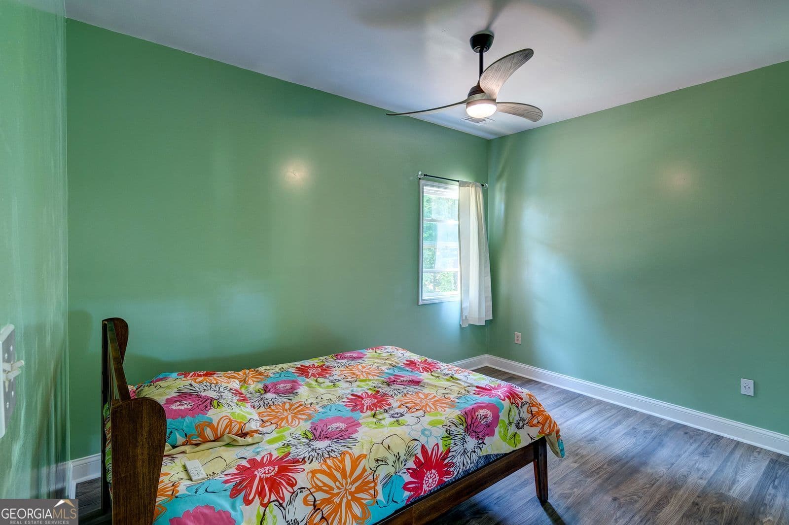 6 bedroom, 3 bathroom, 3,926 sq ft single family residence for sale at 1010 Lakeland Drive, Toccoa, GA 30577 — photo 7