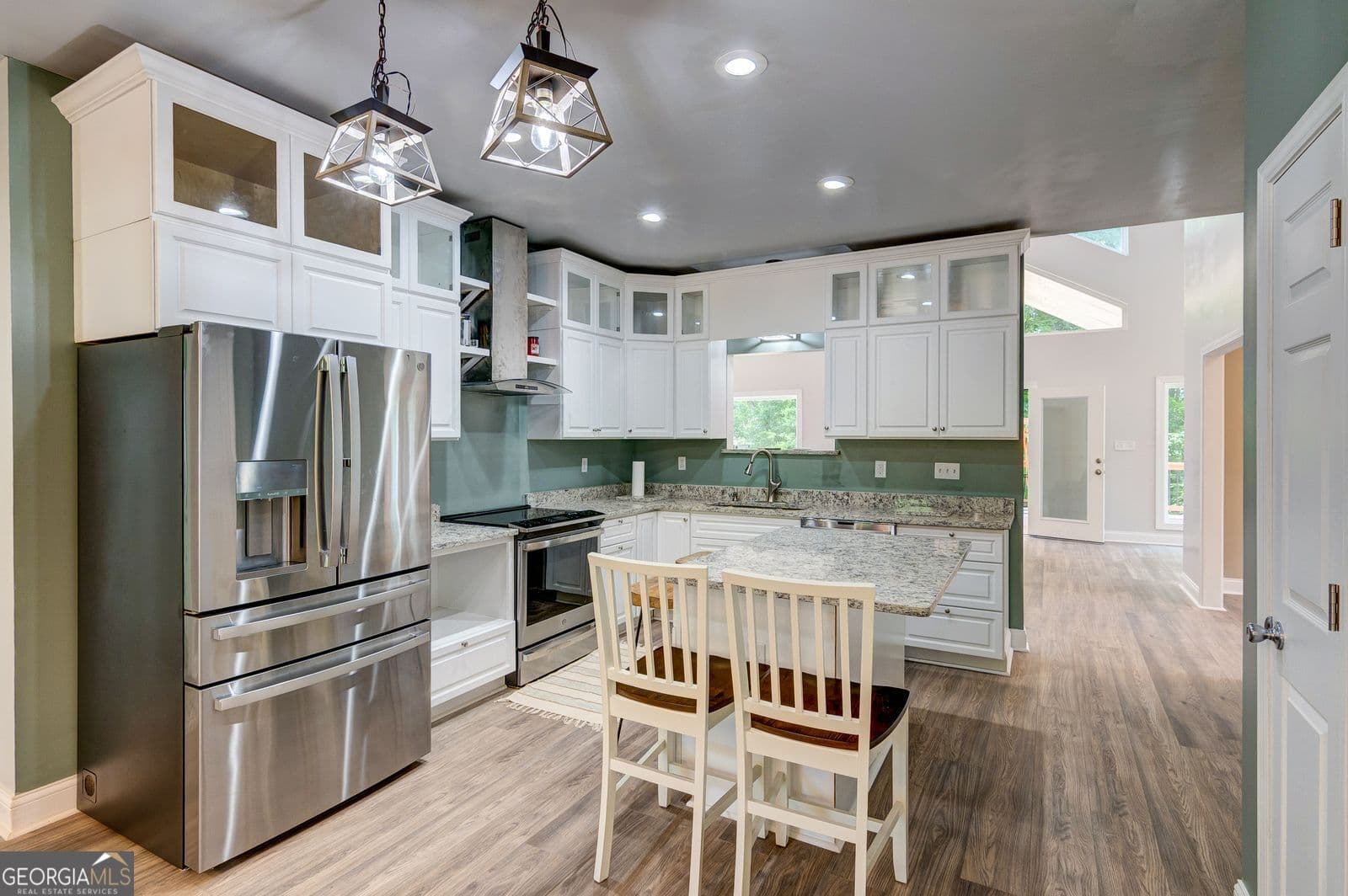 6 bedroom, 3 bathroom, 3,926 sq ft single family residence for sale at 1010 Lakeland Drive, Toccoa, GA 30577 — photo 10