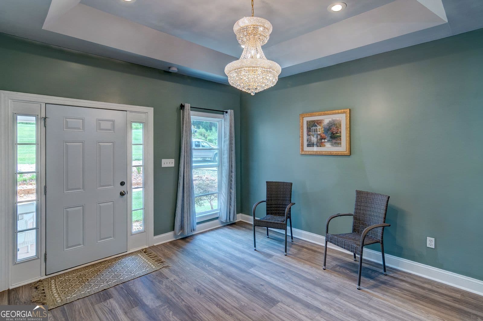 6 bedroom, 3 bathroom, 3,926 sq ft single family residence for sale at 1010 Lakeland Drive, Toccoa, GA 30577 — photo 4