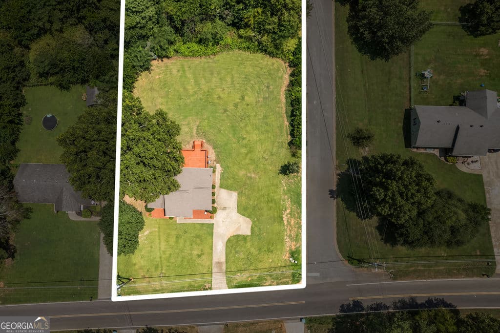 3 bedroom, 2 bathroom, 1,344 sq ft single family residence for sale at 135 Manning Mill Road, Adairsville, GA 30103 — photo 2