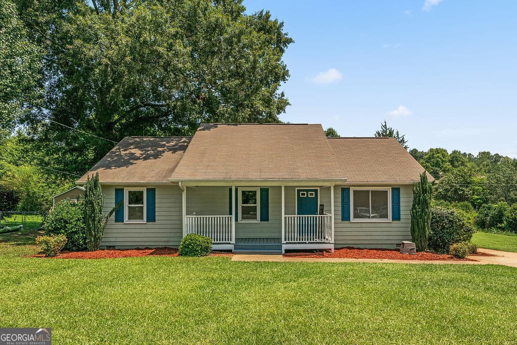 3 bedroom, 2 bathroom, 1,344 sq ft single family residence for sale at 135 Manning Mill Road, Adairsville, GA 30103