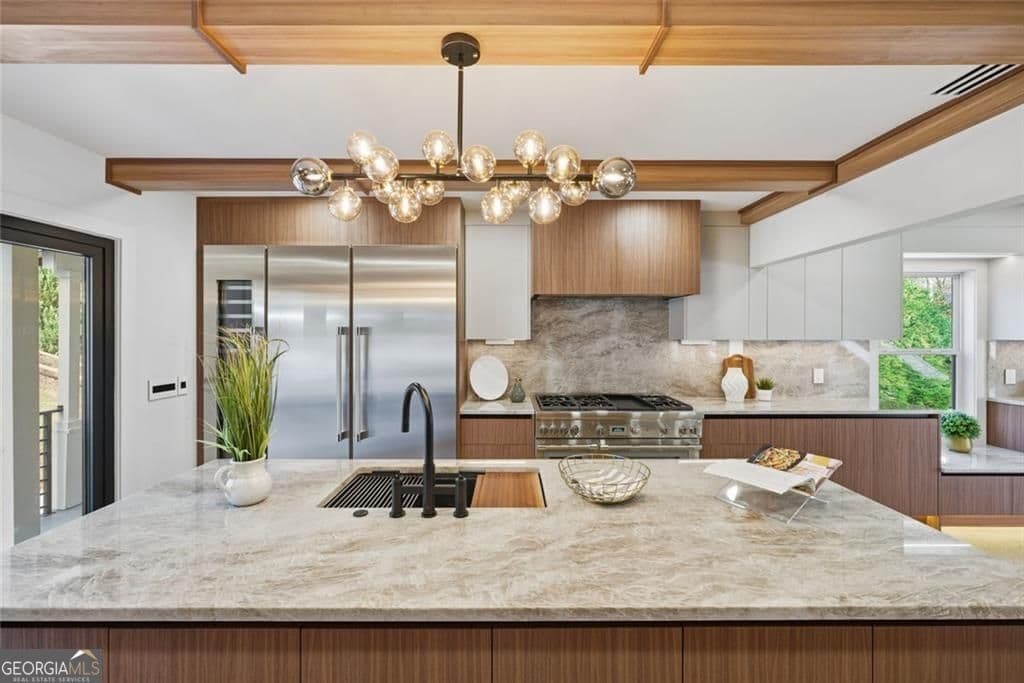 8 bedroom, 7 bathroom, 6,127 sq ft single family residence for sale at 1253 Brooklawn Road, Brookhaven, GA 30319 — photo 7