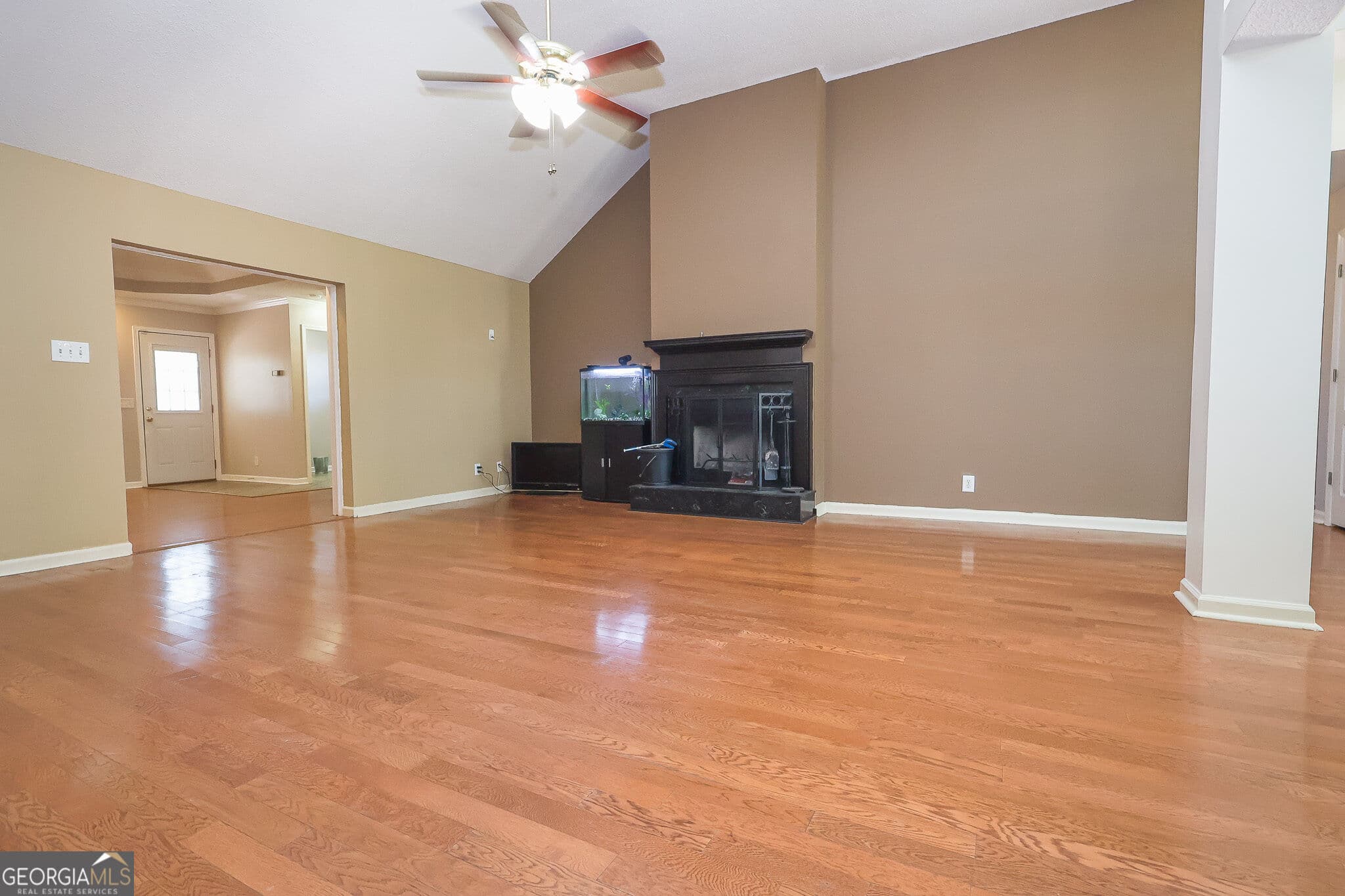 3 bedroom, 2.5 bathroom, 2,445 sq ft single family residence for sale at 203 Settlers Trail, Warner Robins, GA 31088 — photo 6