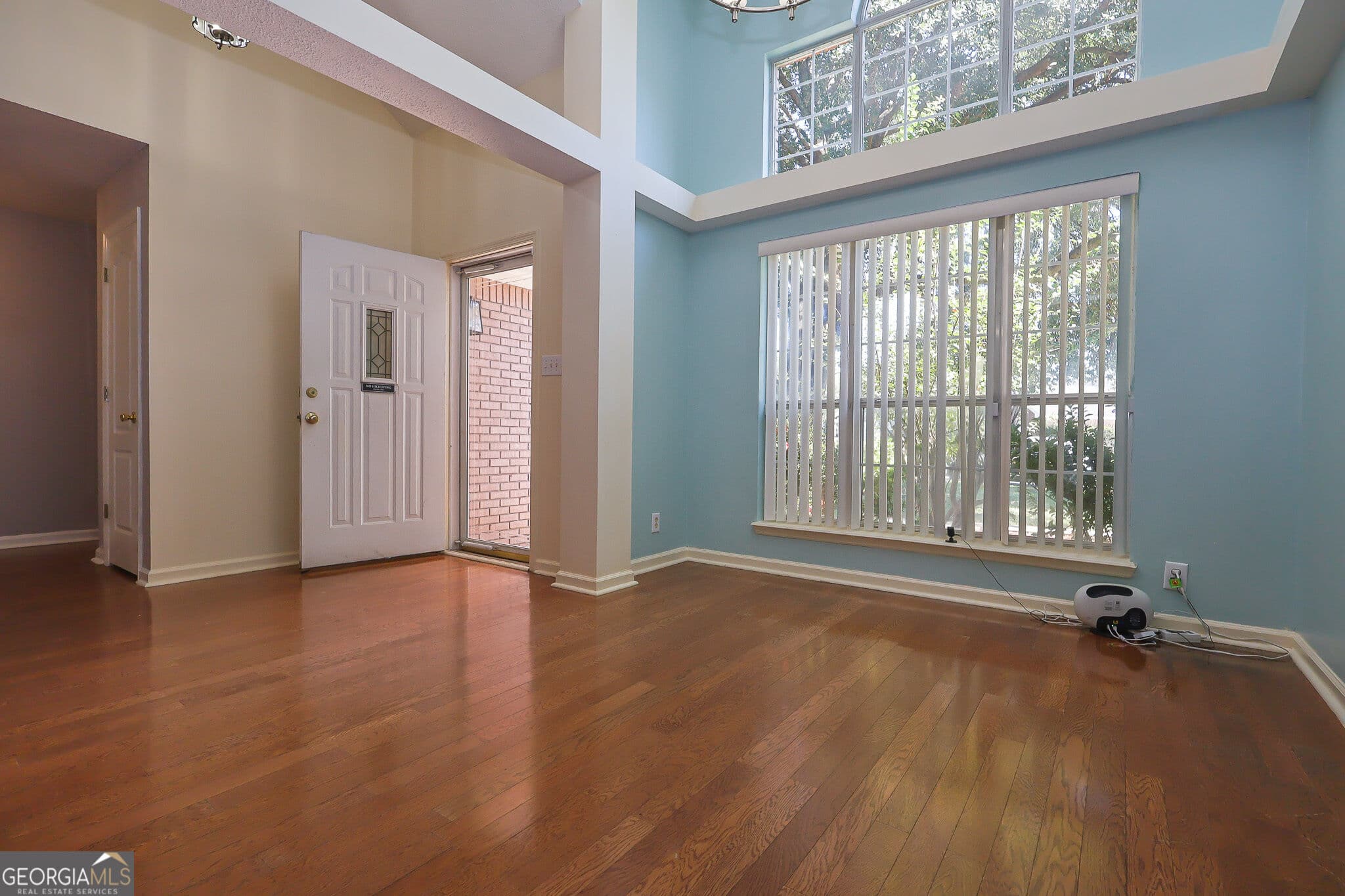 3 bedroom, 2.5 bathroom, 2,445 sq ft single family residence for sale at 203 Settlers Trail, Warner Robins, GA 31088 — photo 5