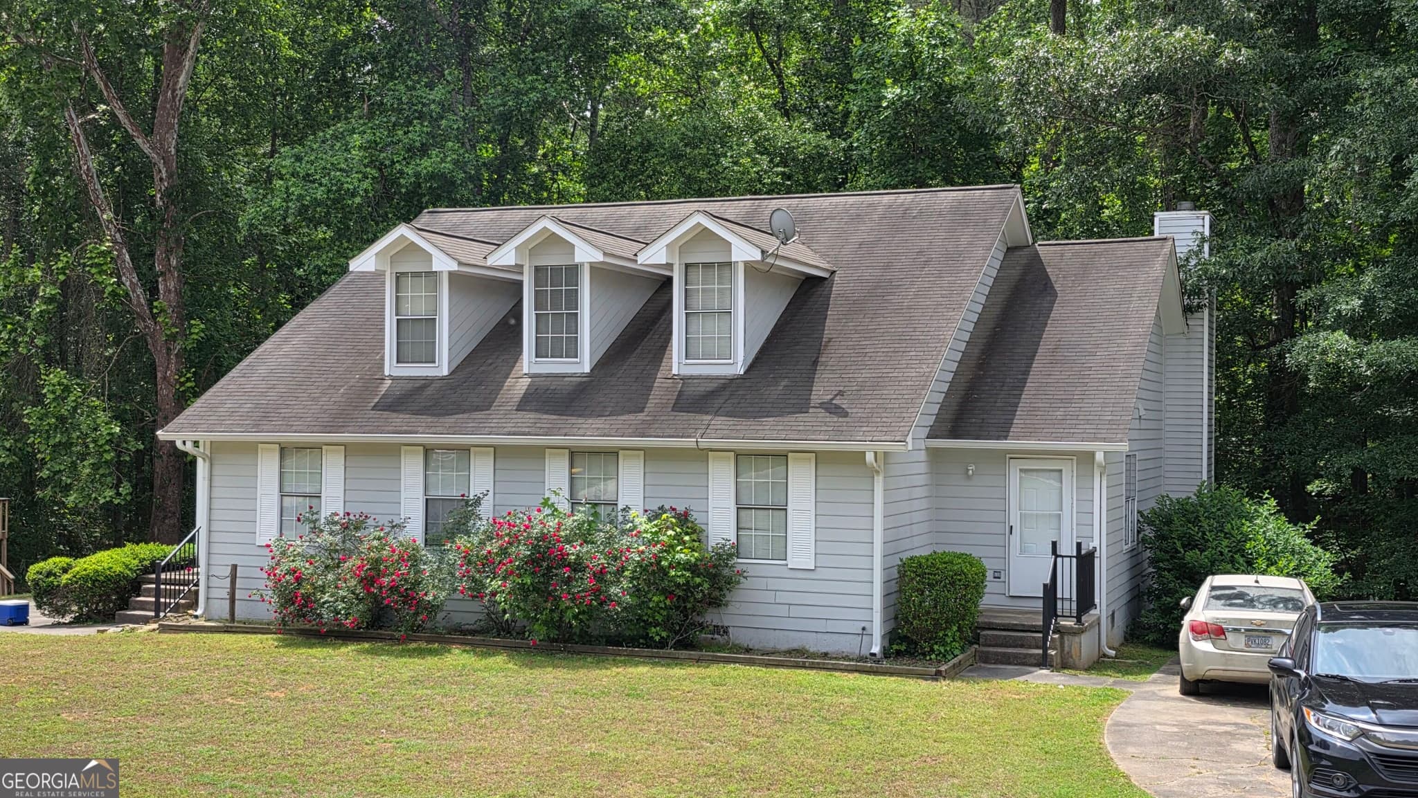 2 bedroom, 2 bathroom, 2,294 sq ft single family residence for sale at 225 Handley Court, Tyrone, GA 30290 — photo 2
