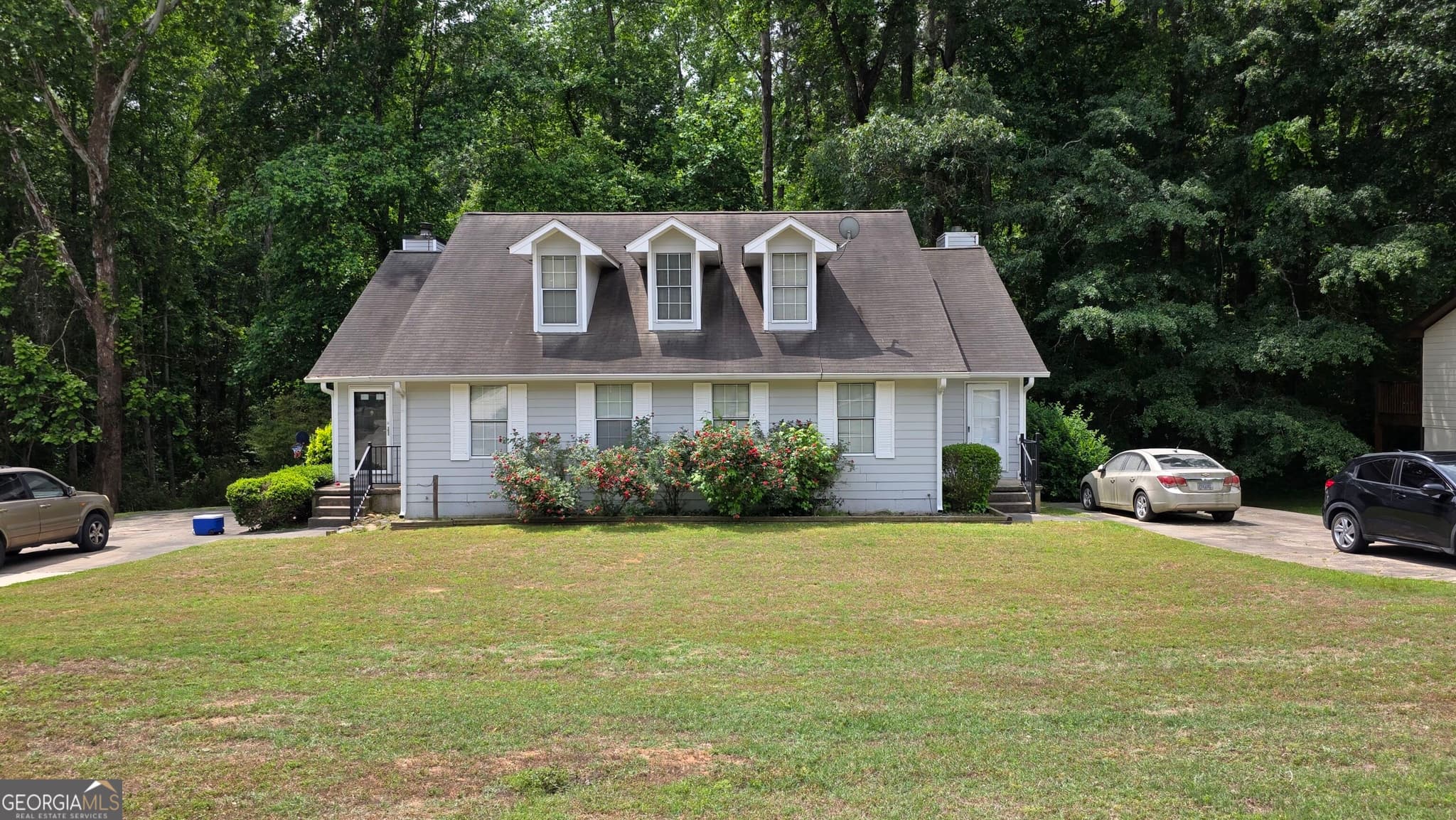 2 bedroom, 2 bathroom, 2,294 sq ft single family residence for sale at 225 Handley Court, Tyrone, GA 30290