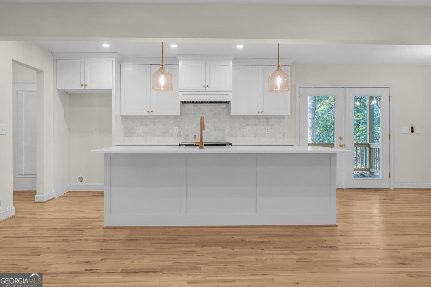 2 bedroom, 1.5 bathroom, 1,484 sq ft single family residence for sale at 6309 Putnam Ford Drive, Woodstock, GA 30189 — photo 8