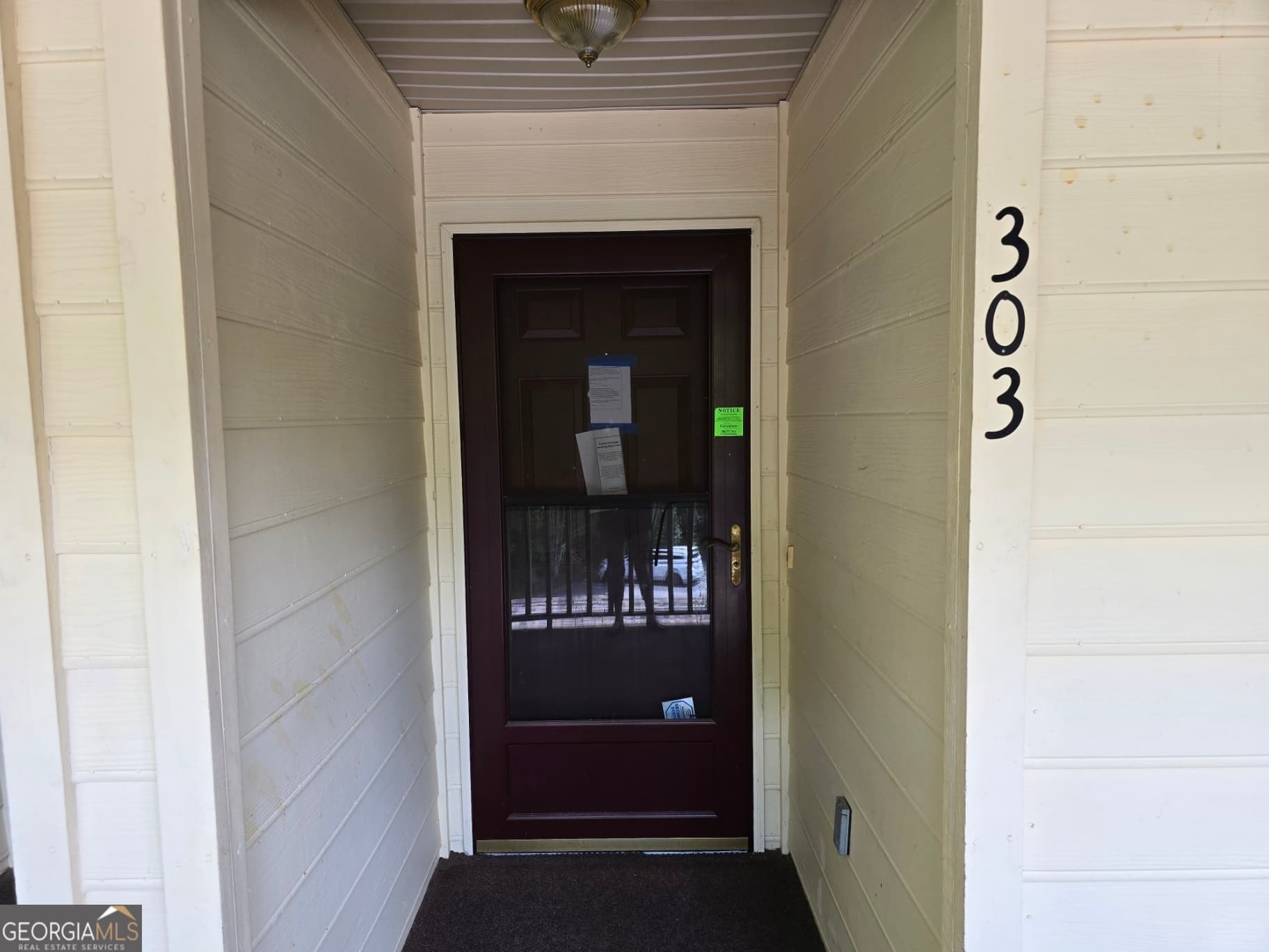 3 bedroom, 3 bathroom, 1,696 sq ft condominium for sale at 300 Ginger Creek Lane 303, Clayton, GA 30525 — photo 2