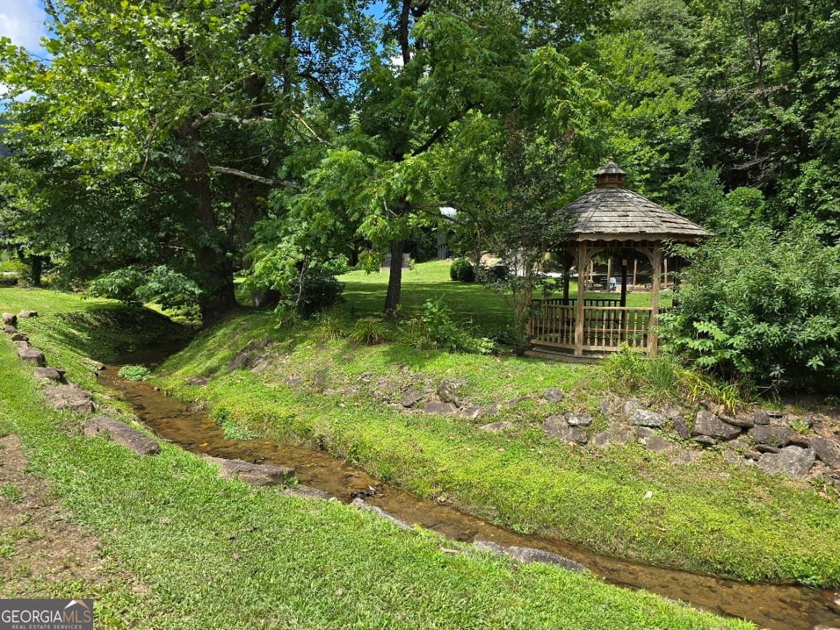 3 bedroom, 3 bathroom, 1,696 sq ft condominium for sale at 300 Ginger Creek Lane 303, Clayton, GA 30525 — photo 3