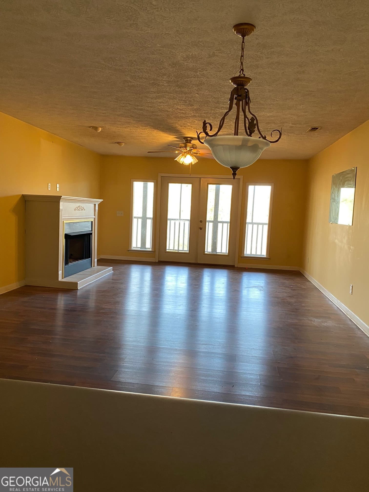 3 bedroom, 3 bathroom, 1,696 sq ft condominium for sale at 300 Ginger Creek Lane 303, Clayton, GA 30525 — photo 5