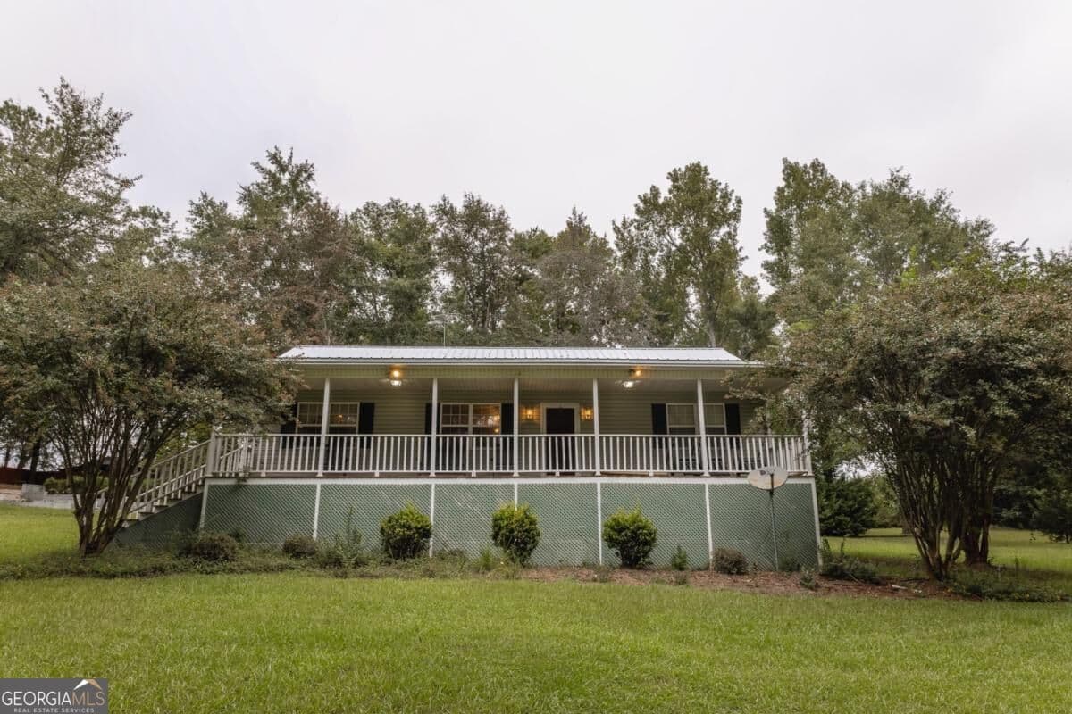 3 bedroom, 2 bathroom, 1,452 sq ft single family residence for sale at 1052 Spencer Road, Millen, GA 30442 — photo 2
