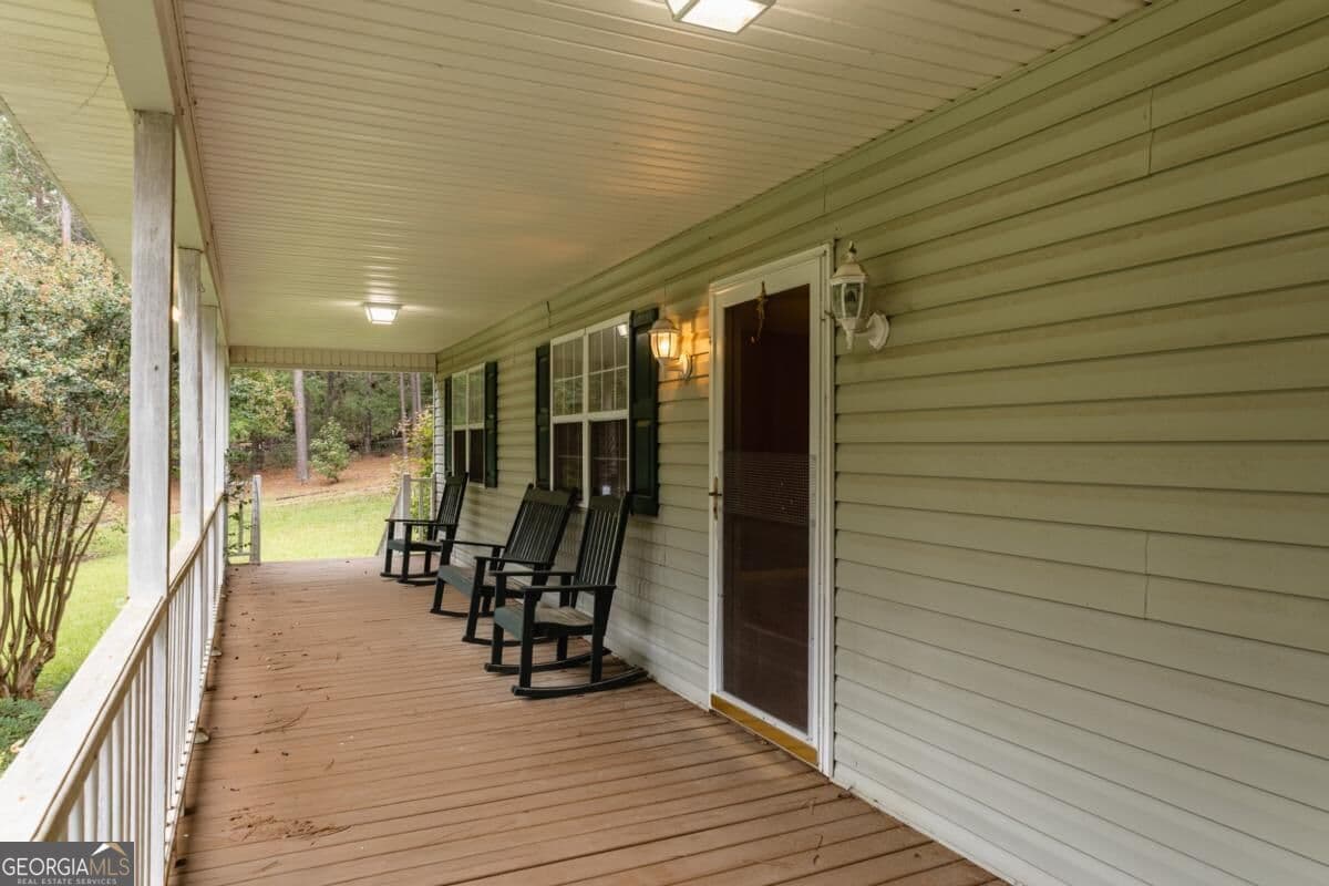 3 bedroom, 2 bathroom, 1,452 sq ft single family residence for sale at 1052 Spencer Road, Millen, GA 30442 — photo 3