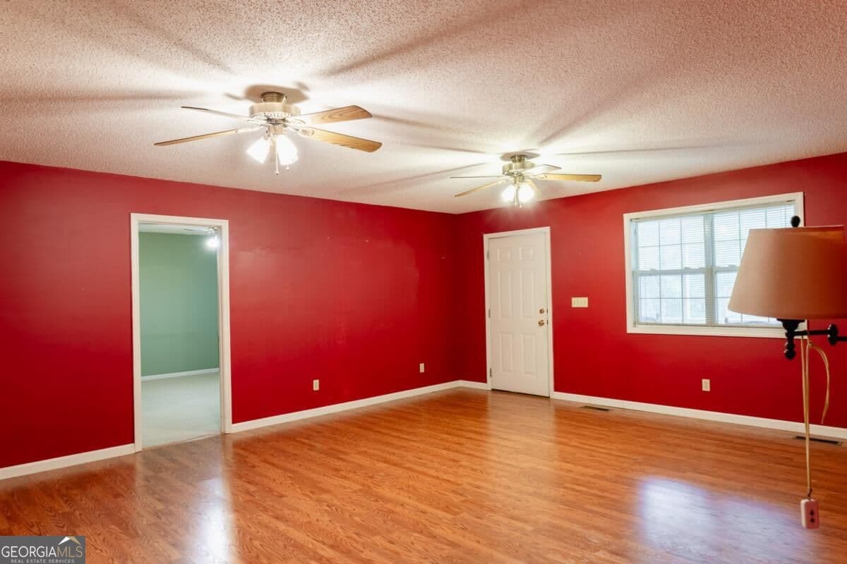 3 bedroom, 2 bathroom, 1,452 sq ft single family residence for sale at 1052 Spencer Road, Millen, GA 30442 — photo 4