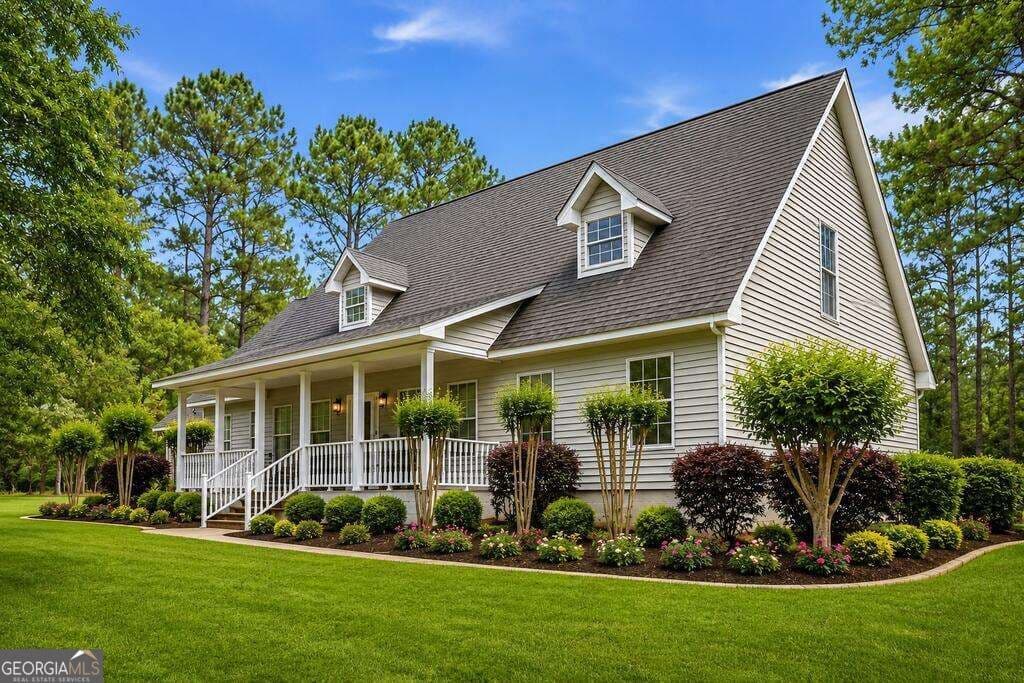 5 bedroom, 2.5 bathroom, 4,500 sq ft single family residence for sale at 2811 Lullwater Road, Tifton, GA 31794 — photo 2
