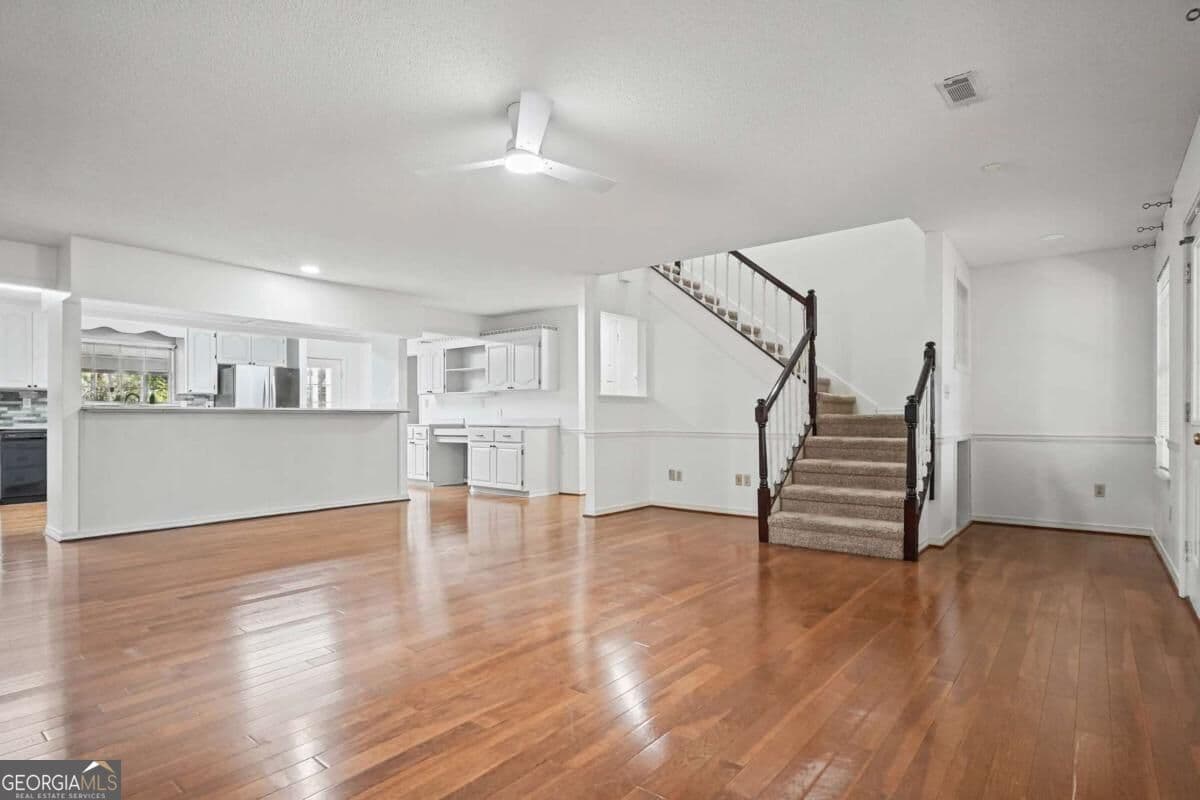 5 bedroom, 2.5 bathroom, 4,500 sq ft single family residence for sale at 2811 Lullwater Road, Tifton, GA 31794 — photo 6