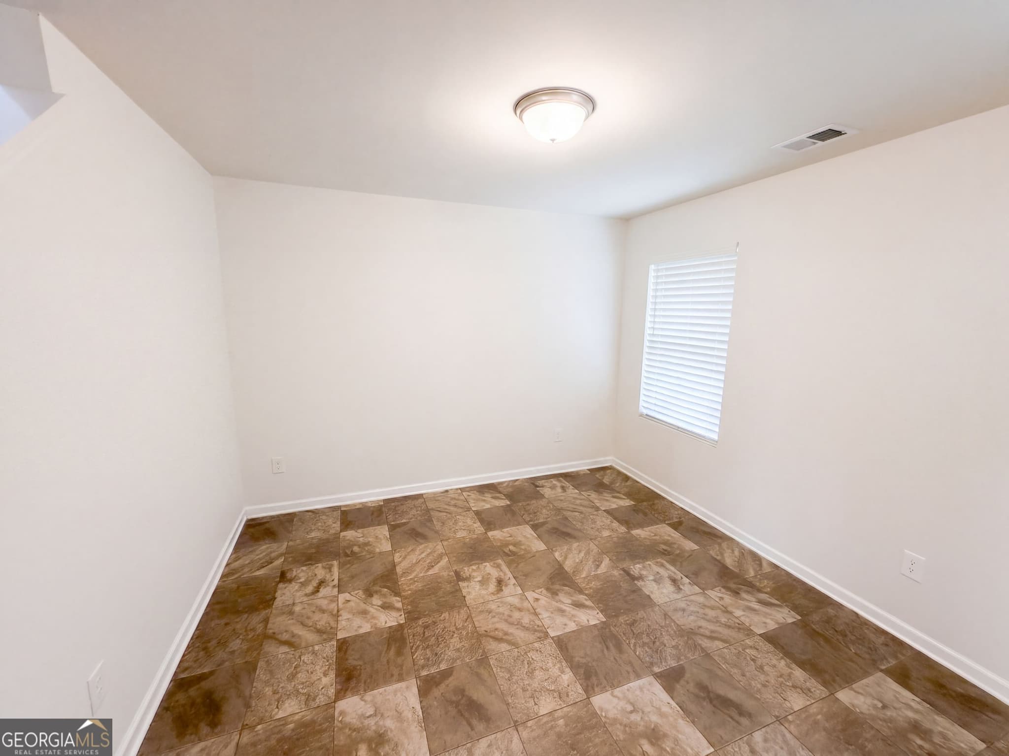 4 bedroom, 2.5 bathroom, 1,813 sq ft single family residence for sale at 3267 Talkeetna Road, Douglasville, GA 30135 — photo 8