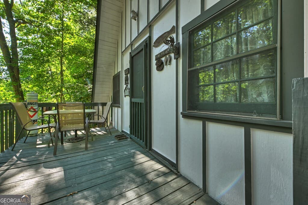 1 bedroom, 1 bathroom, 780 sq ft cabin,single family residence for sale at 32 Lake Front Drive, Morganton, GA 30560 — photo 10