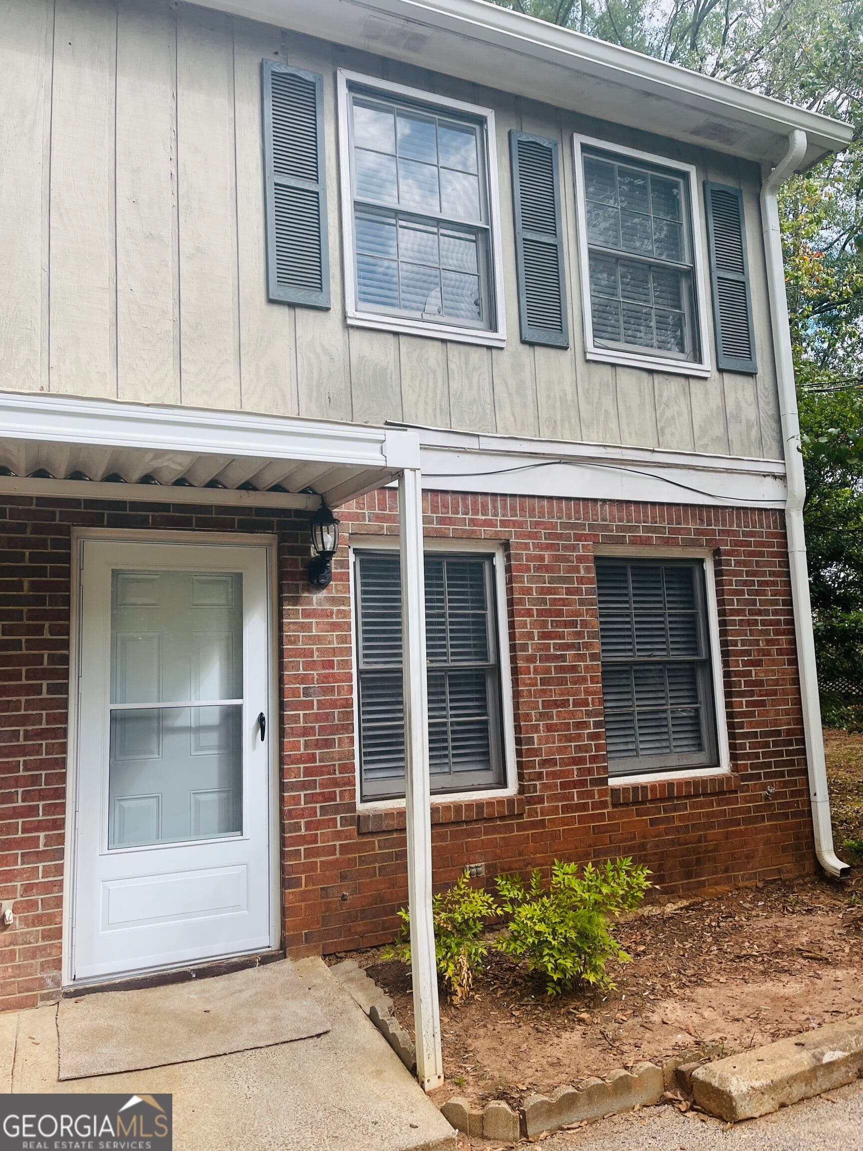 2 bedroom, 1.5 bathroom, 960 sq ft duplex for rent at 116 Lafayette Court 118, Lagrange, GA 30240 for $950 a month — photo 2