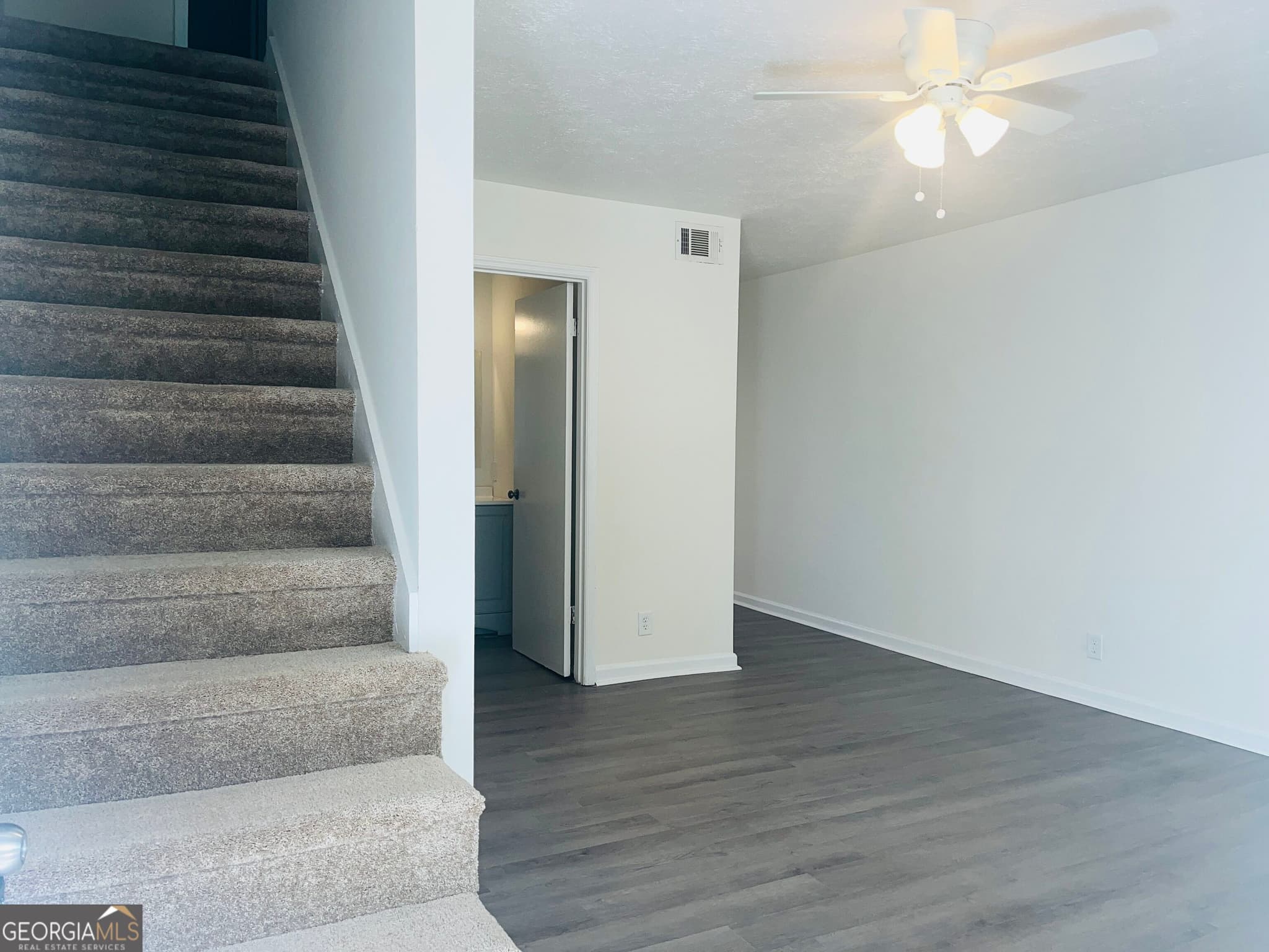 2 bedroom, 1.5 bathroom, 960 sq ft duplex for rent at 116 Lafayette Court 118, Lagrange, GA 30240 for $950 a month — photo 3