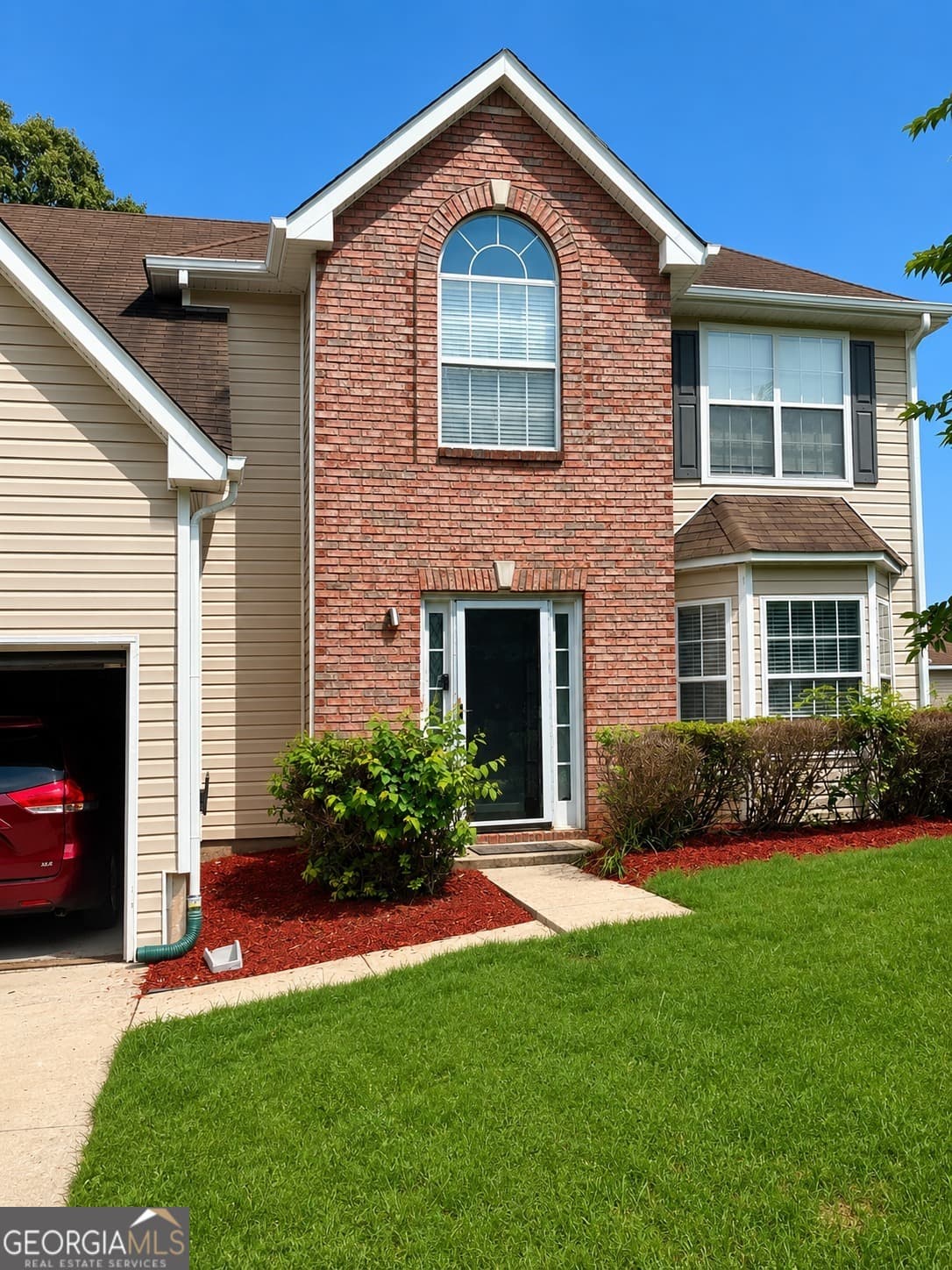 4 bedroom, 2.5 bathroom, 2,608 sq ft single family residence for sale at 2861 Knoll View Place, Douglasville, GA 30135 — photo 3