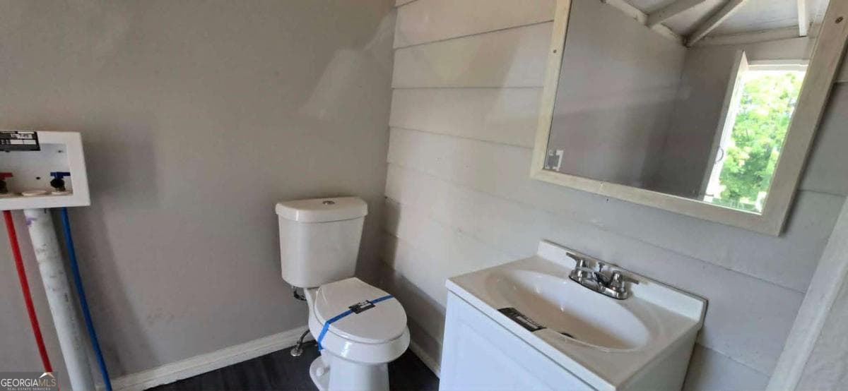 2 bedroom, 1.5 bathroom, 1,086 sq ft single family residence for sale at 8 Spruce Street, Porterdale, GA 30014 — photo 7