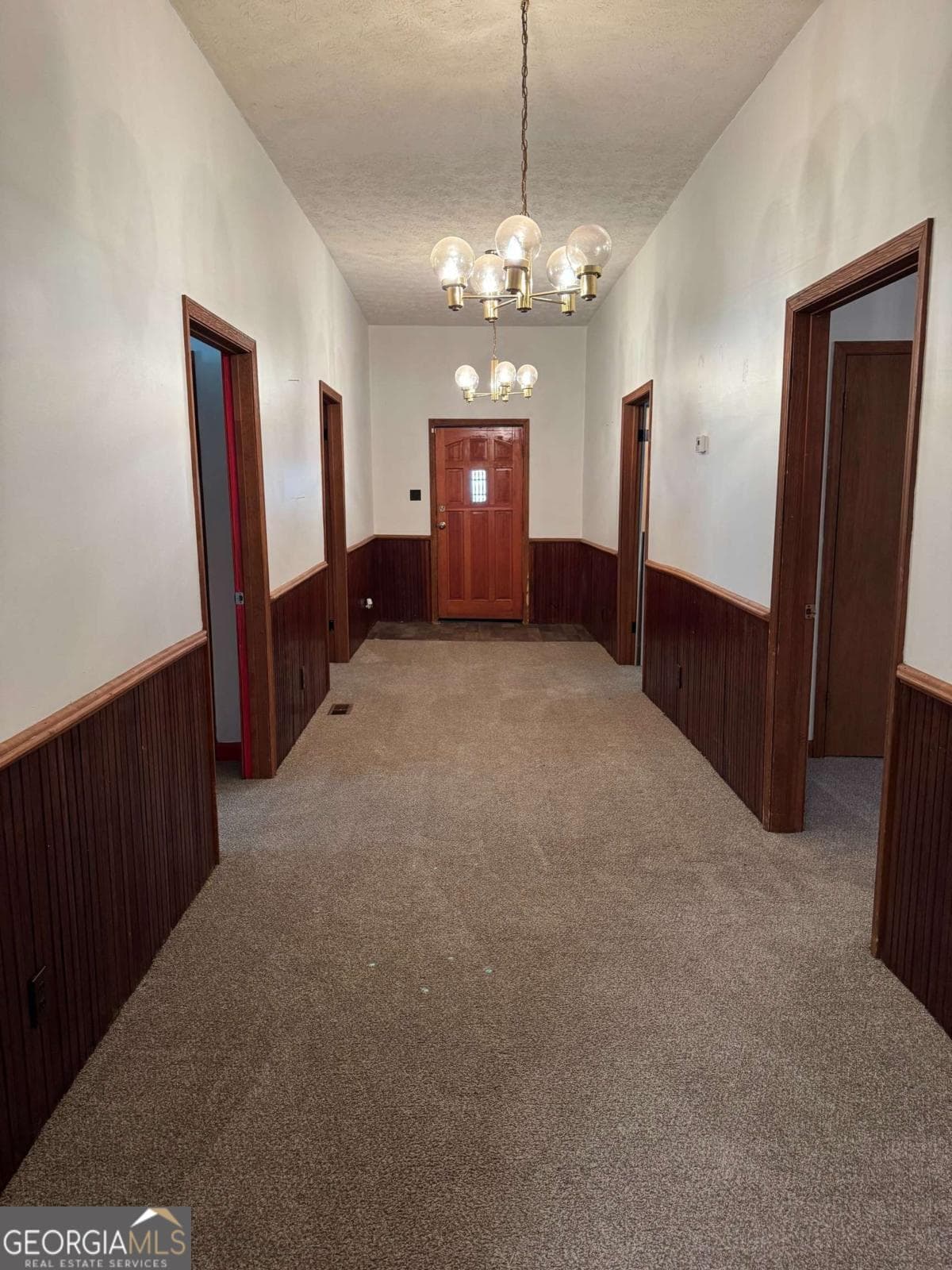 3 bedroom, 2 bathroom, 1,800 sq ft single family residence for sale at 313 Carter Street, Greenville, GA 30222 — photo 4