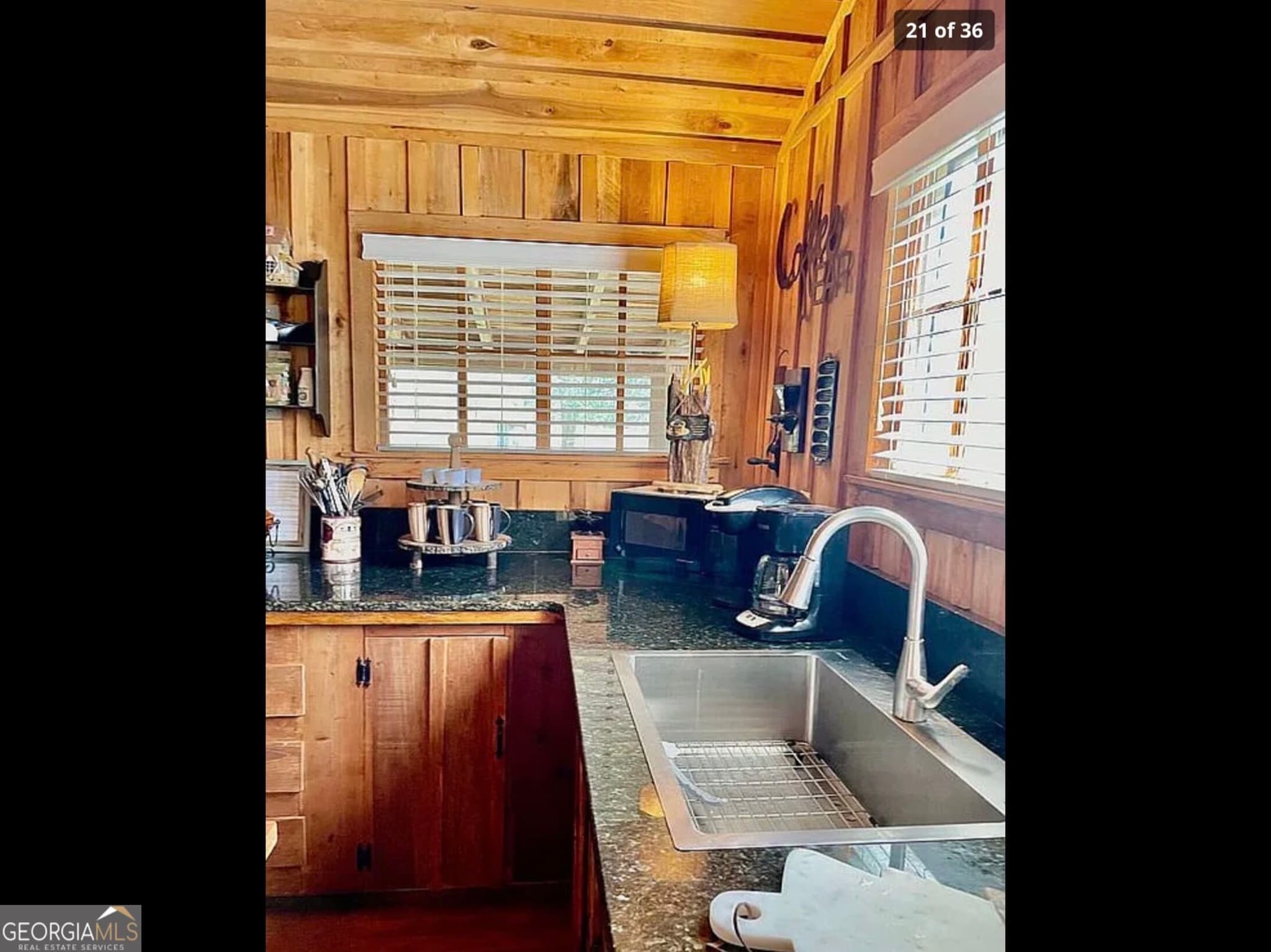 2 bedroom, 1 bathroom, 1,090 sq ft cabin,single family residence for sale at 21 Litton Way, Blairsville, GA 30512 — photo 9
