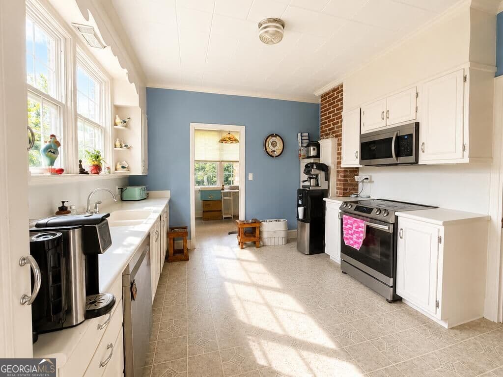 4 bedroom, 2 bathroom, 2,804 sq ft single family residence for sale at 503 Hancock Street, Fort Gaines, GA 39851 — photo 5