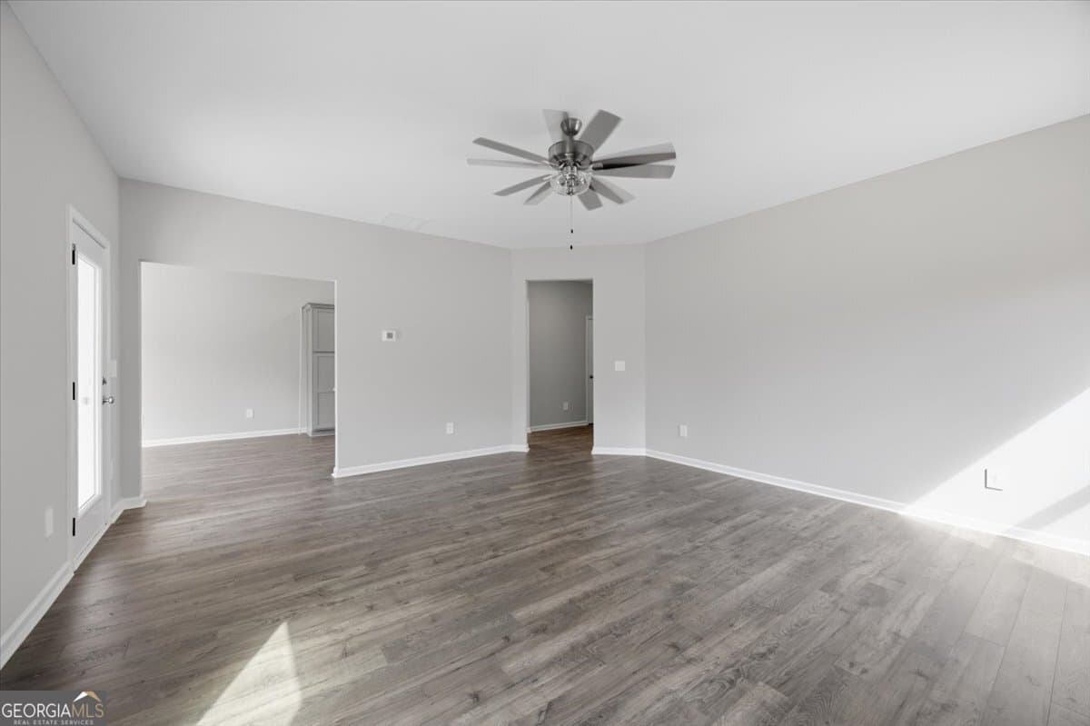 3 bedroom, 2.5 bathroom, 1,818 sq ft single family residence under contract at 4 Morningside Court, Thomaston, GA 30286 — photo 9