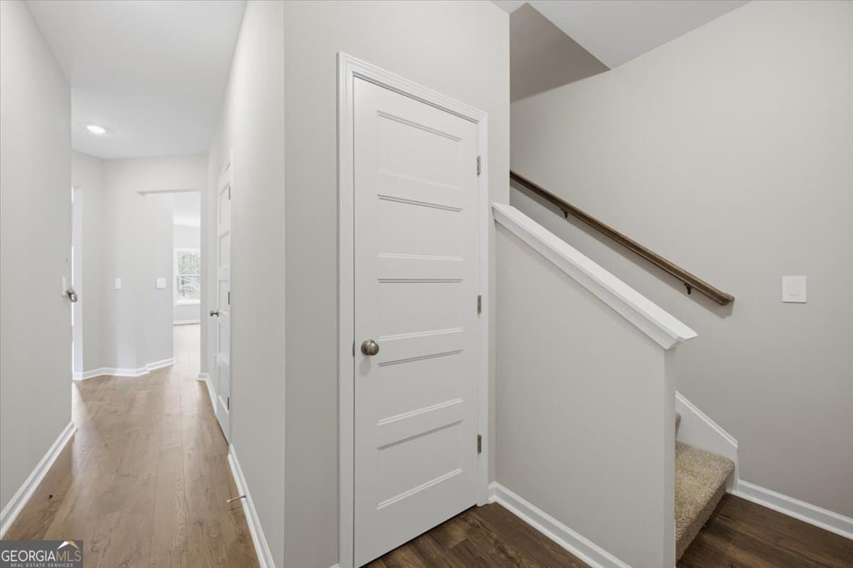 3 bedroom, 2.5 bathroom, 1,818 sq ft single family residence under contract at 4 Morningside Court, Thomaston, GA 30286 — photo 4